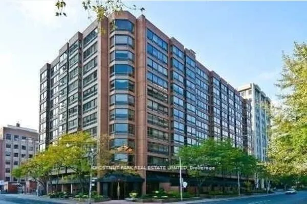 55 Prince Arthur Avenue #903
