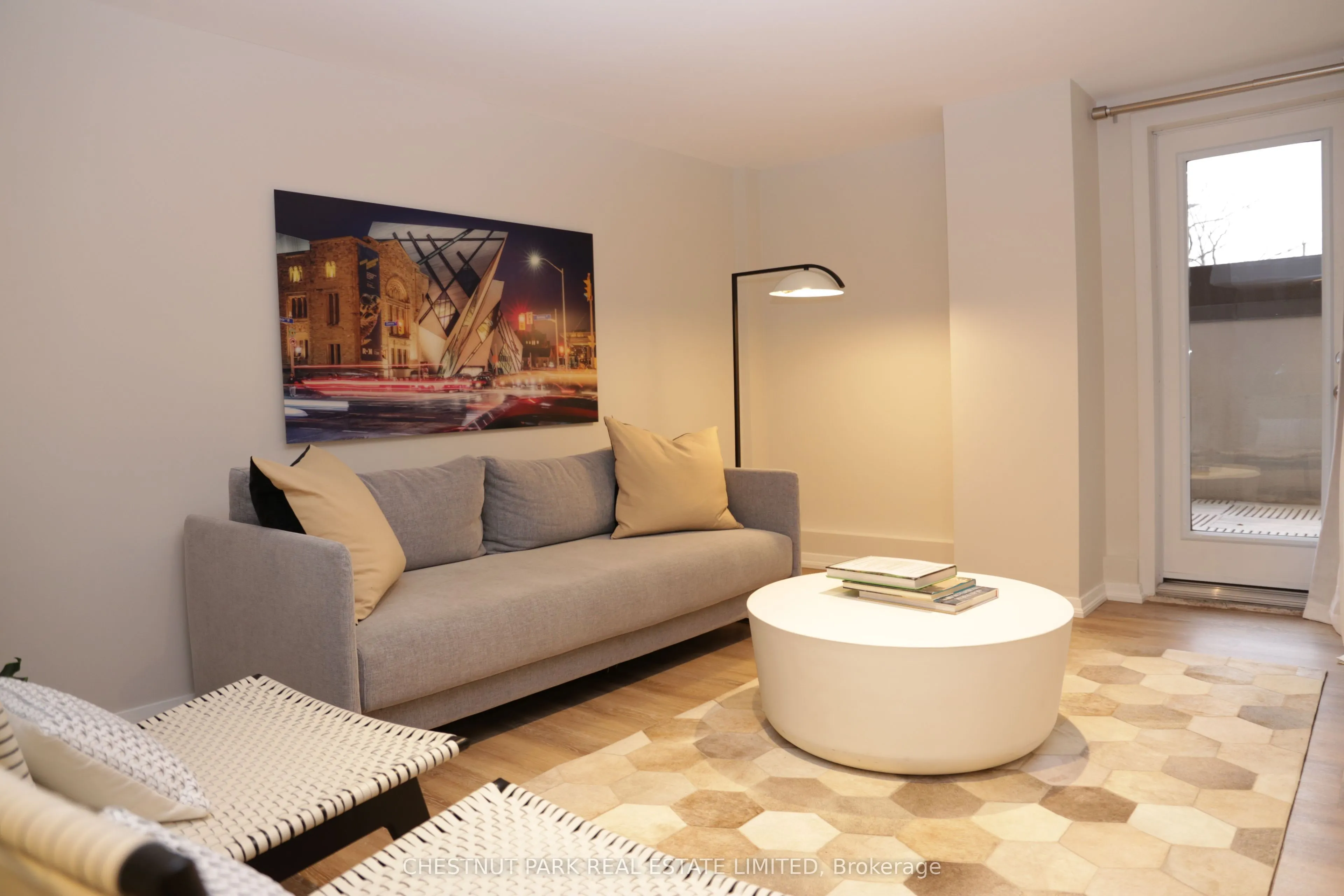 55 Prince Arthur Avenue #903