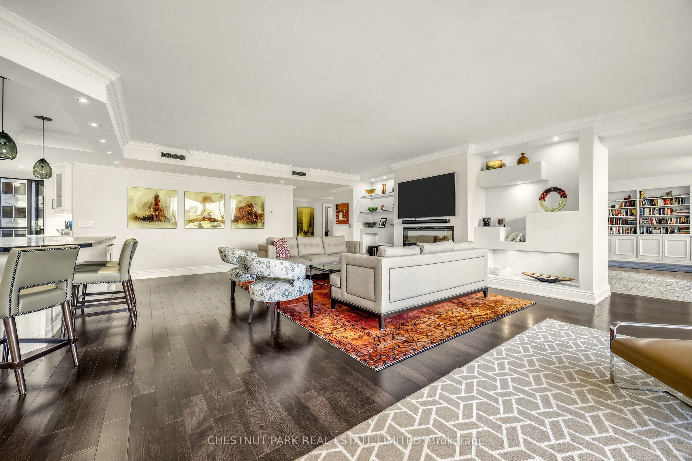 55 Prince Arthur Avenue #903