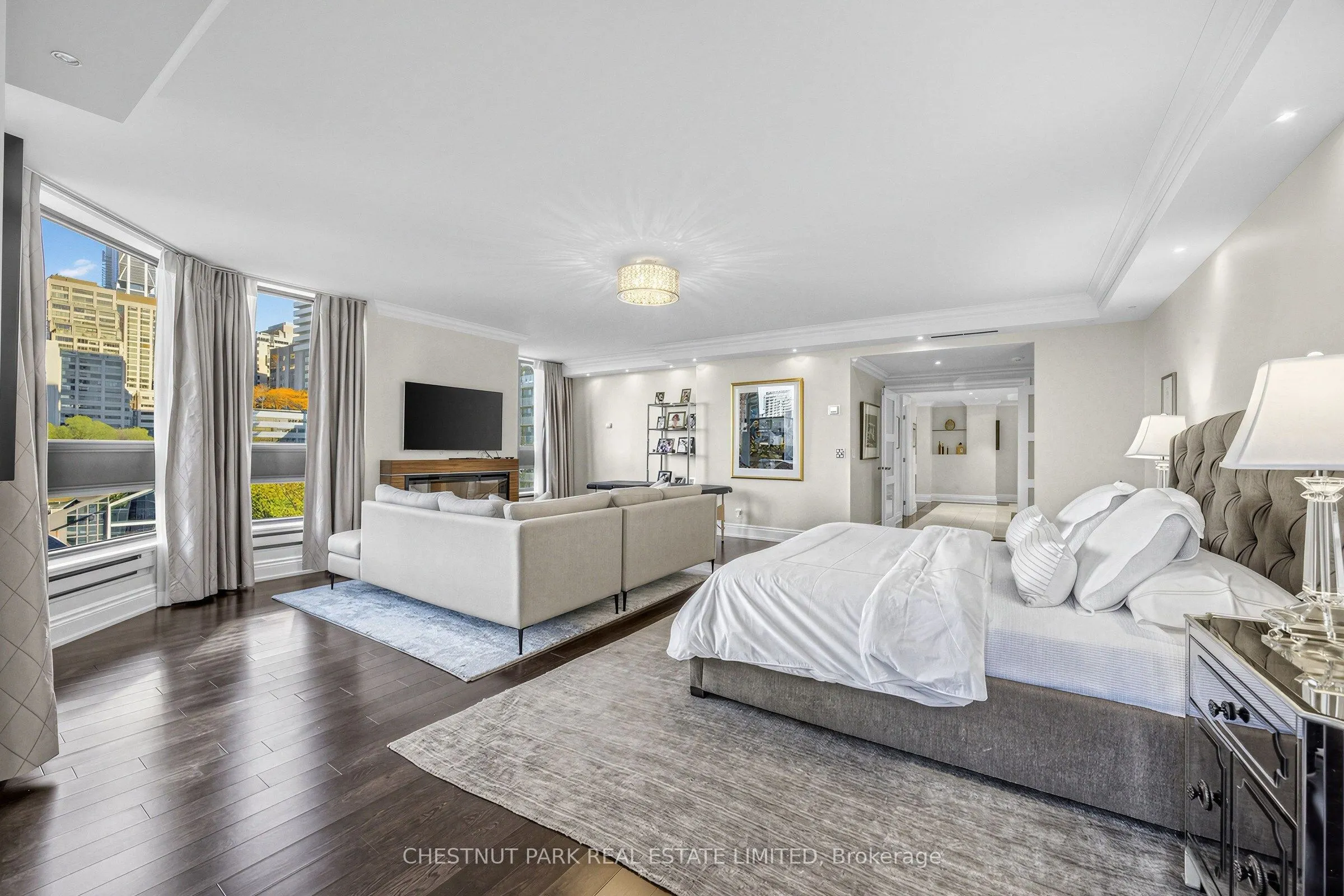 55 Prince Arthur Avenue #903