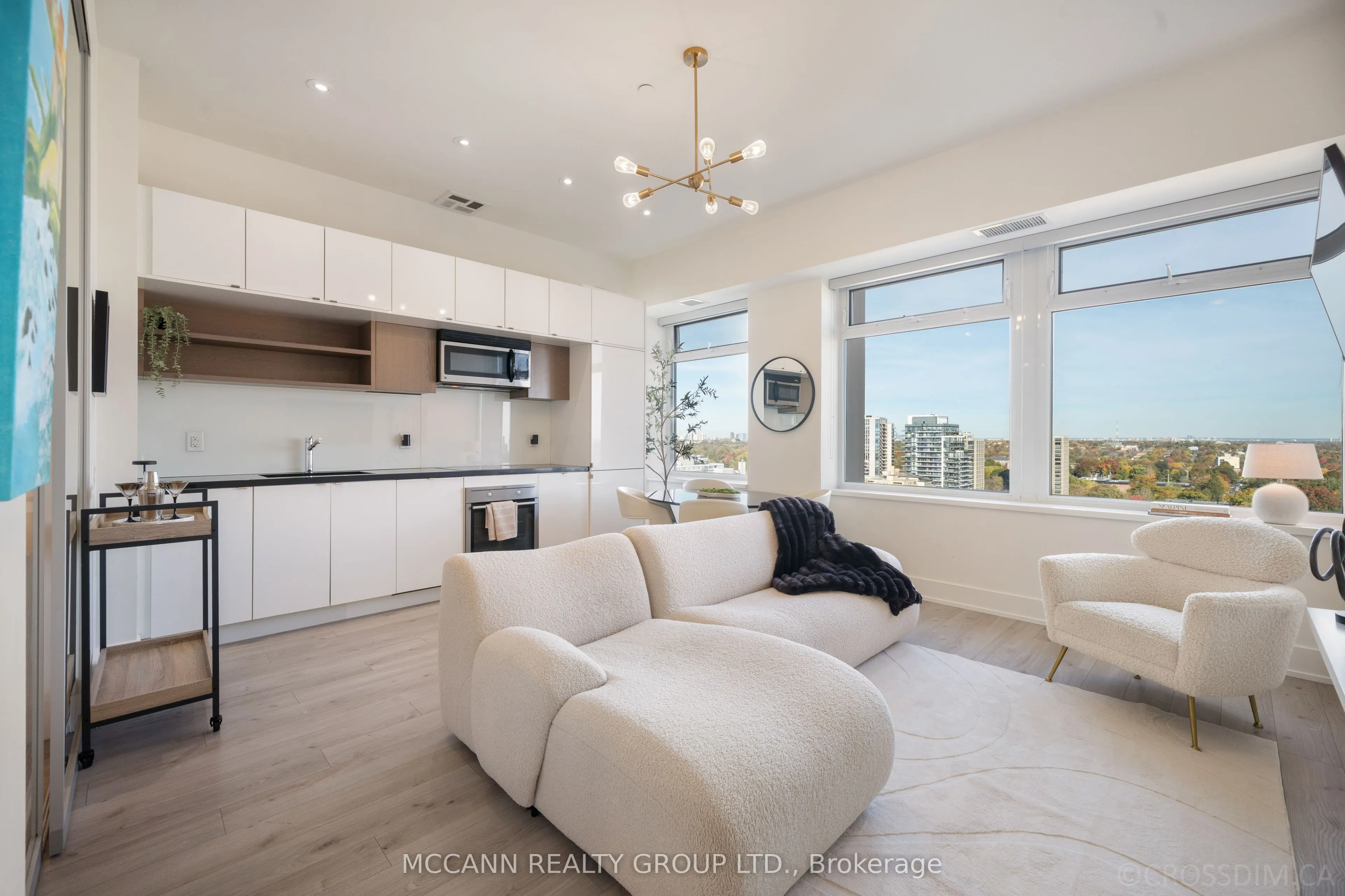 111 St Clair Avenue W #1602