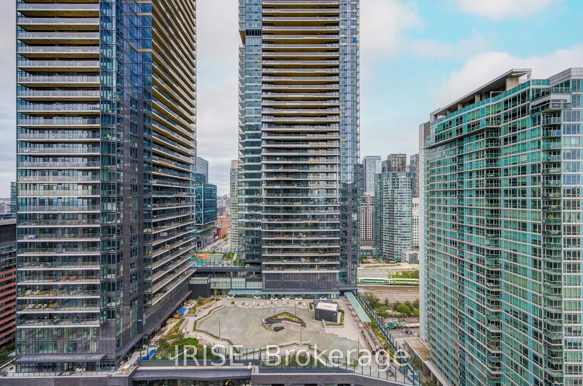10 Navy Wharf Court #2905
