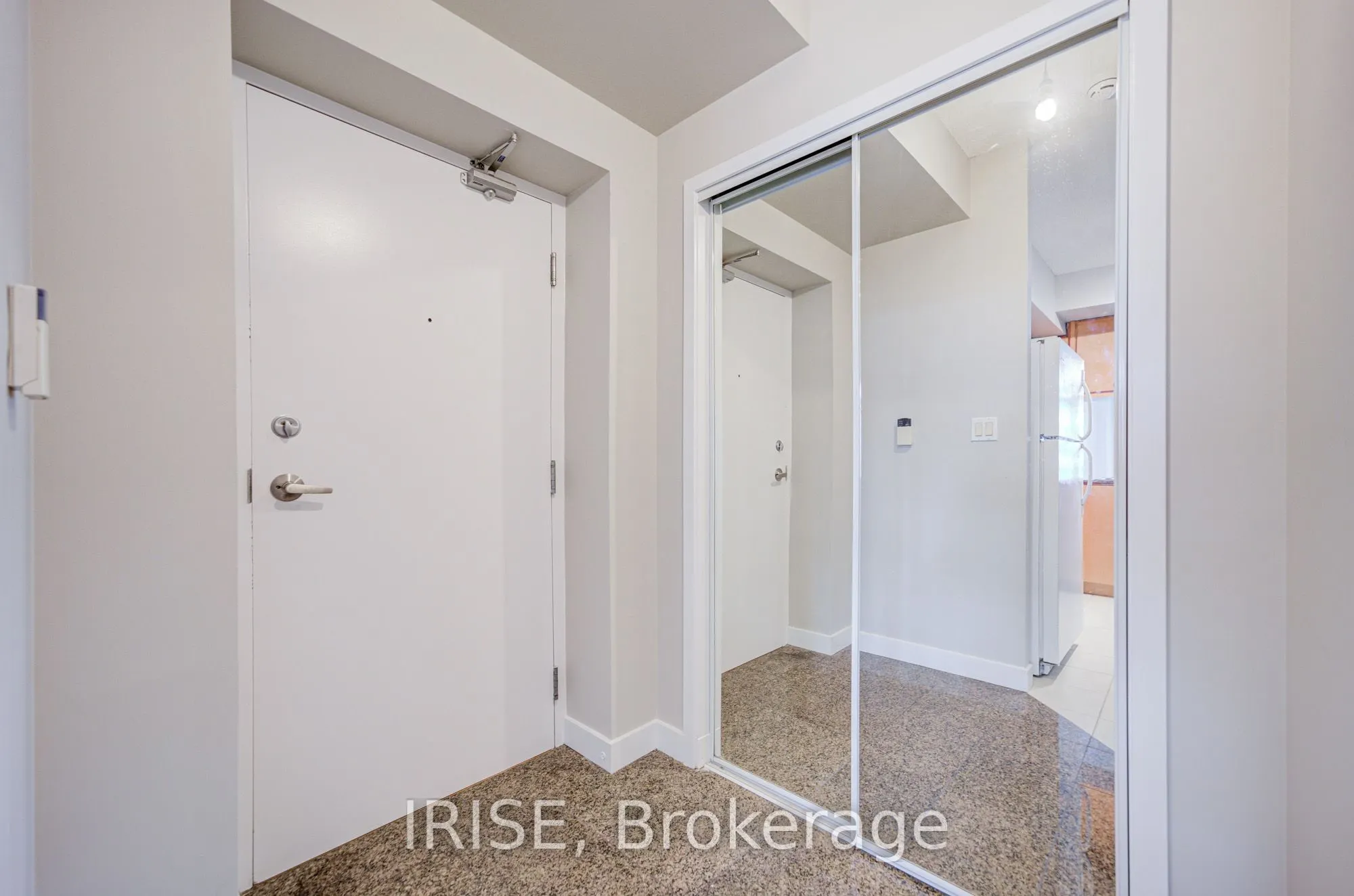 10 Navy Wharf Court #2905