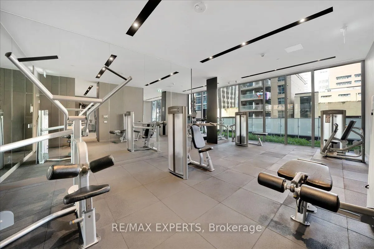 25 Richmond Street E #1815