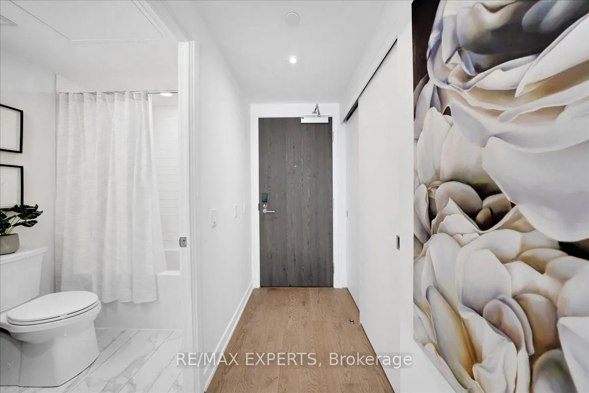 25 Richmond Street E #1815