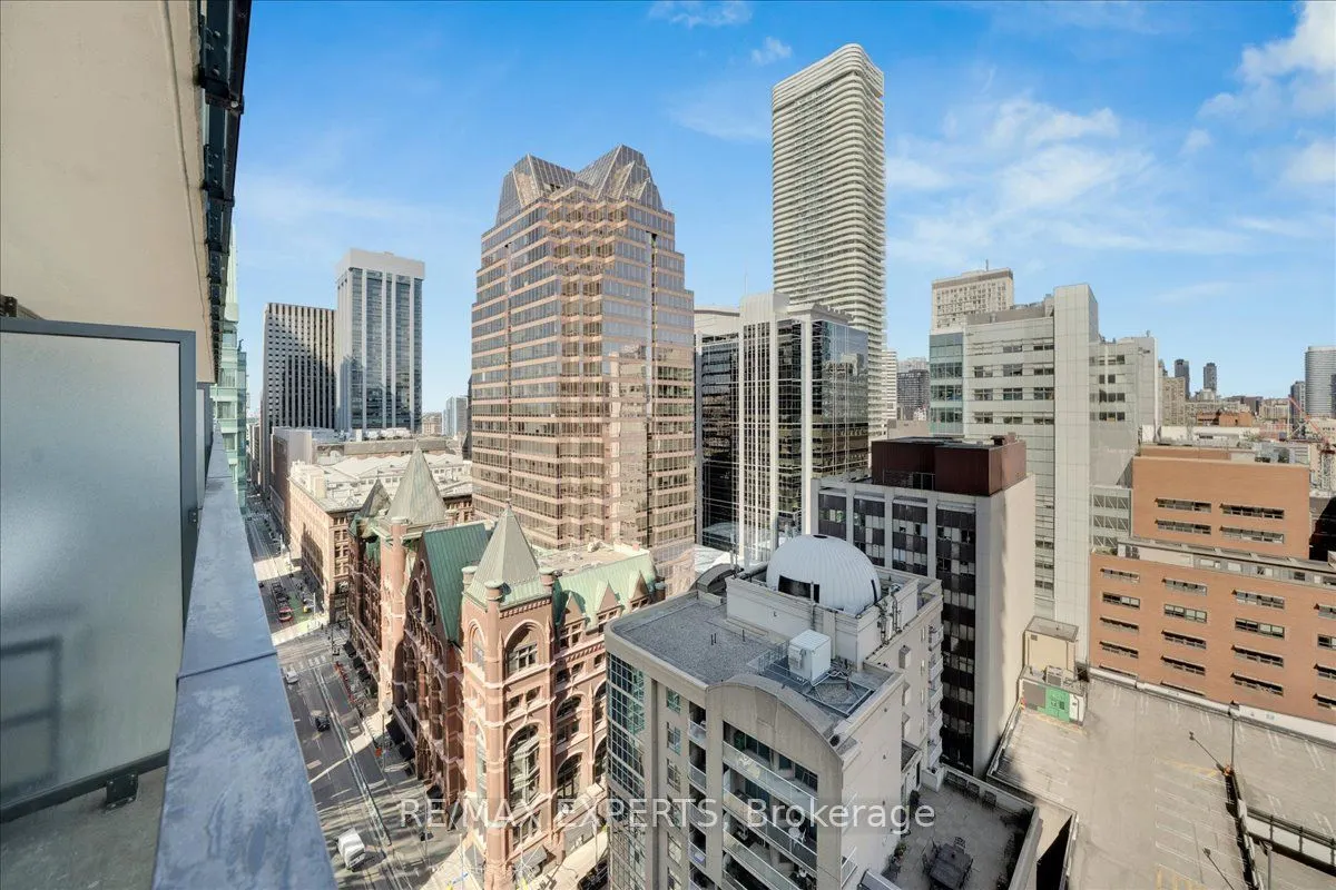 25 Richmond Street E #1815