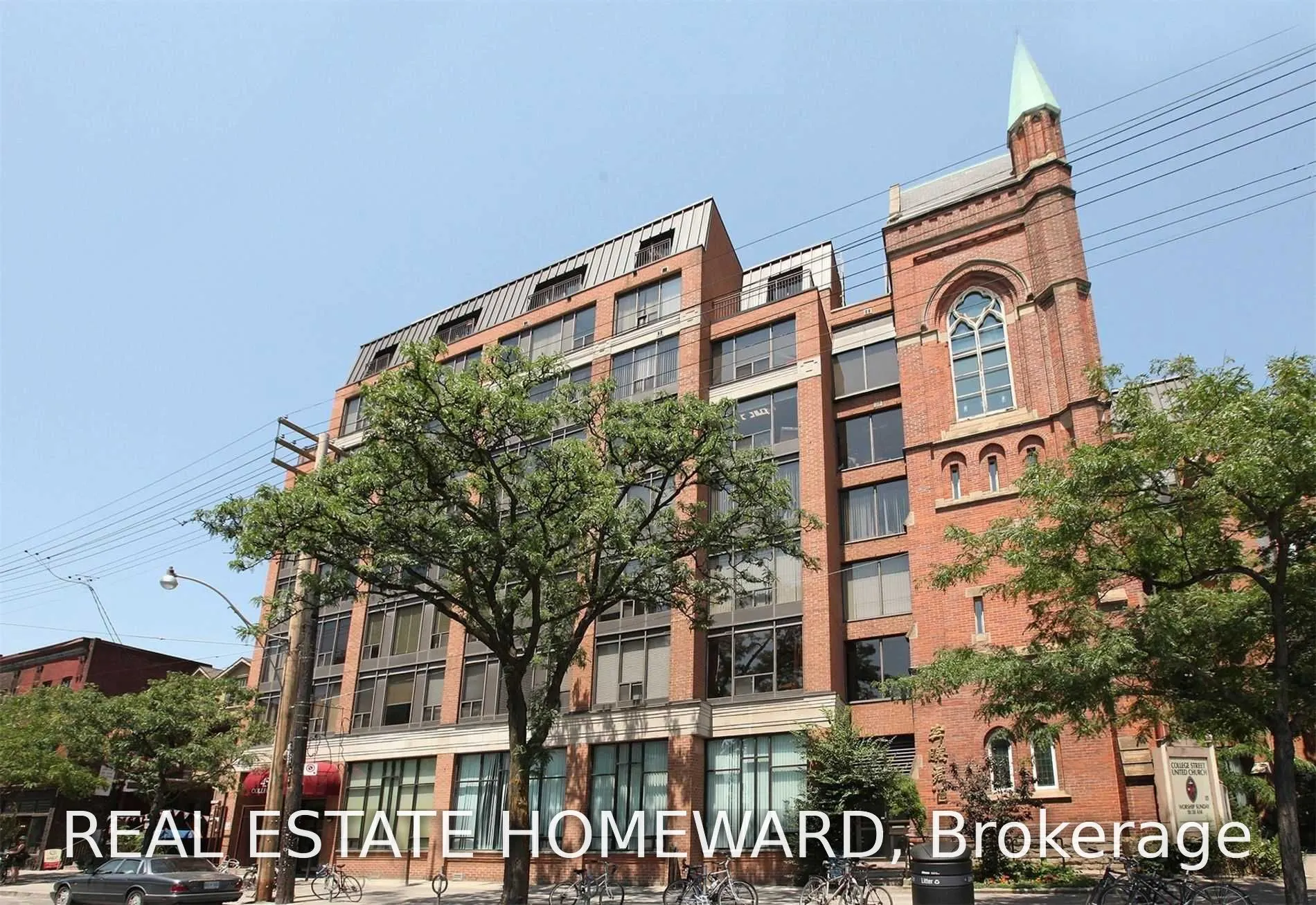 456 College Street #501