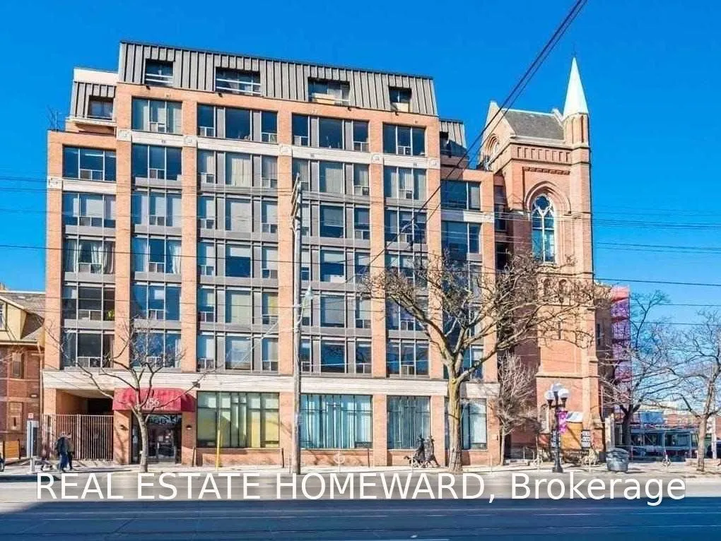 456 College Street #501