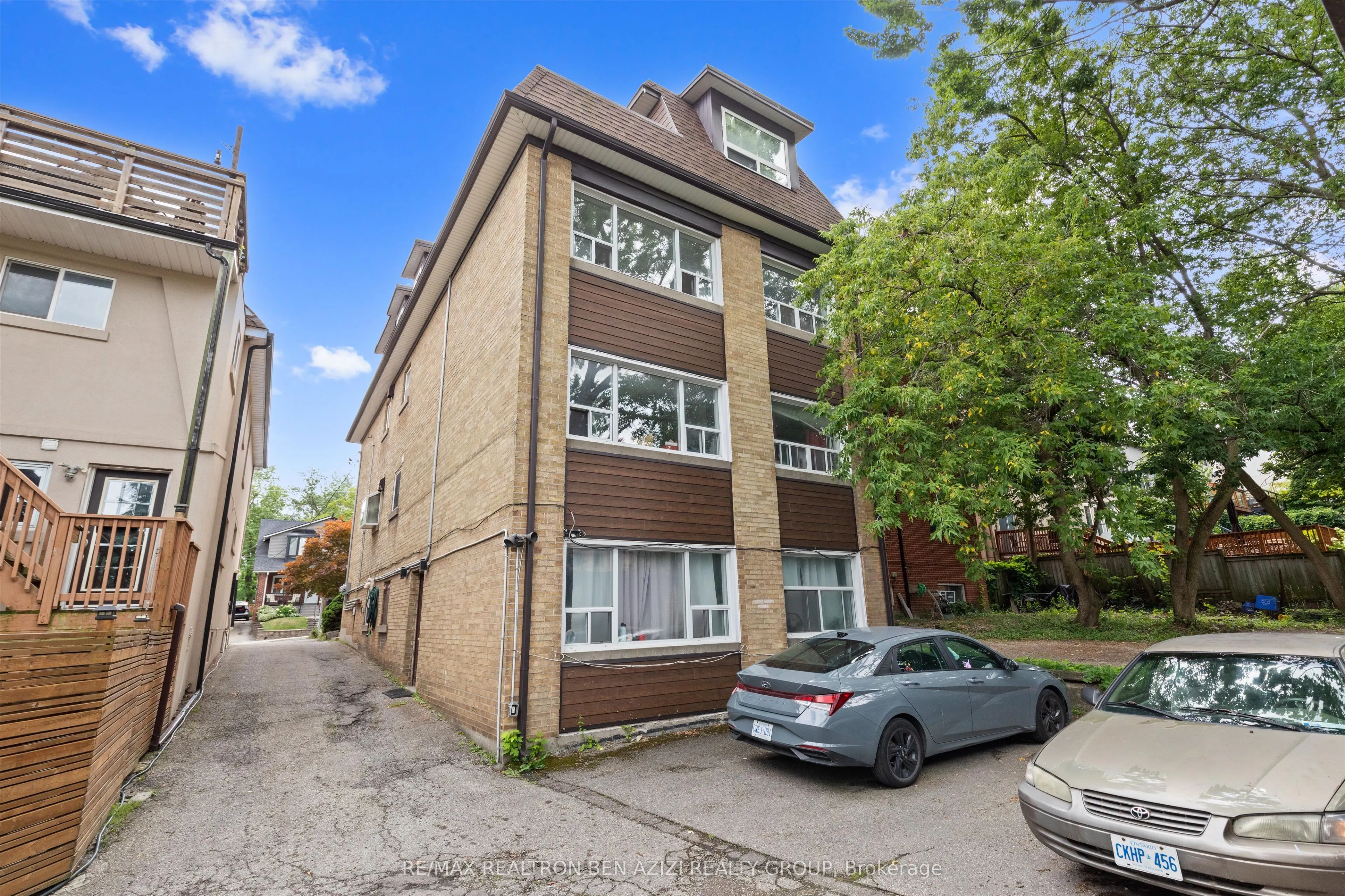 304 Roselawn Avenue