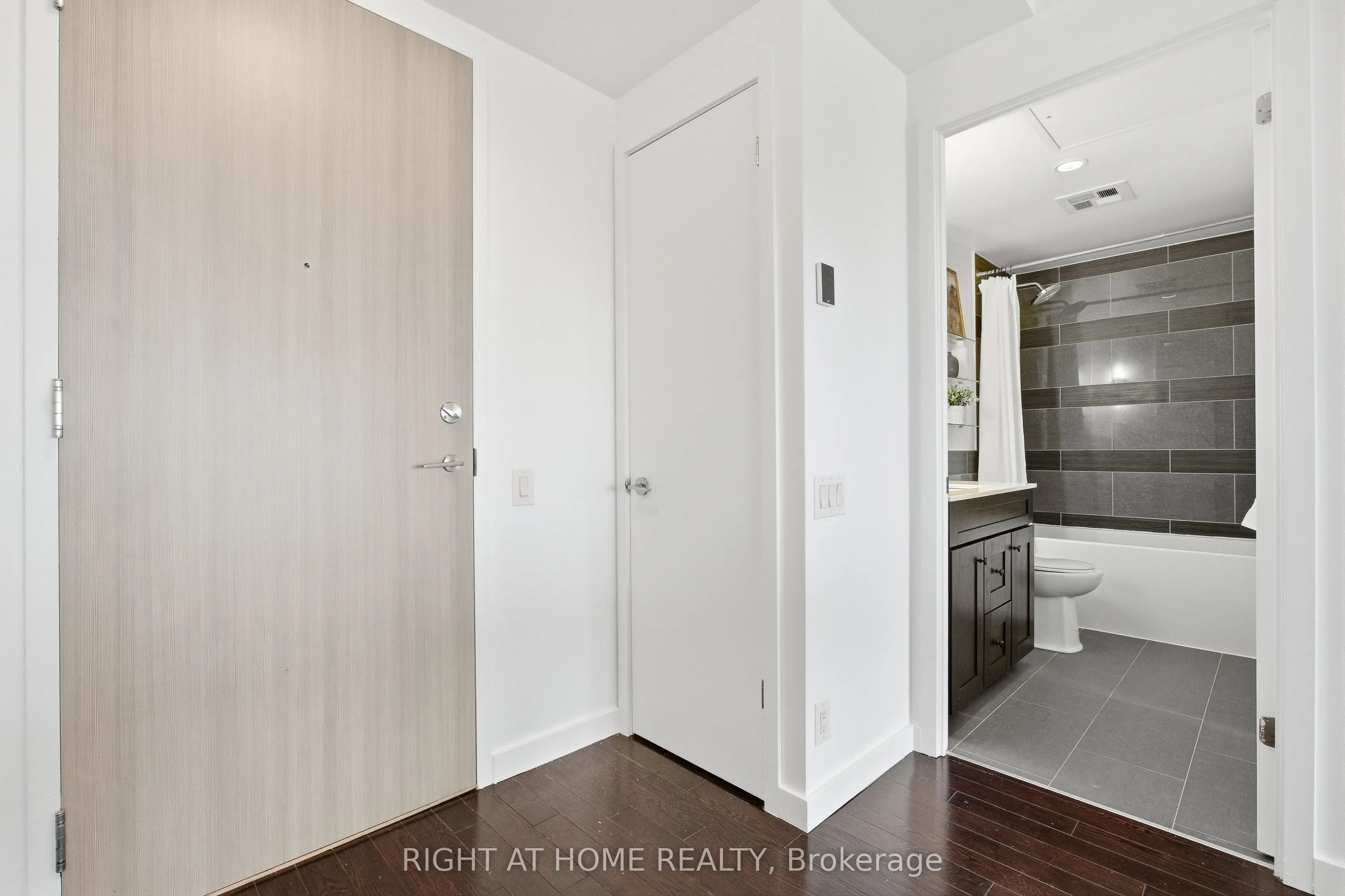 390 Cherry Street #1708