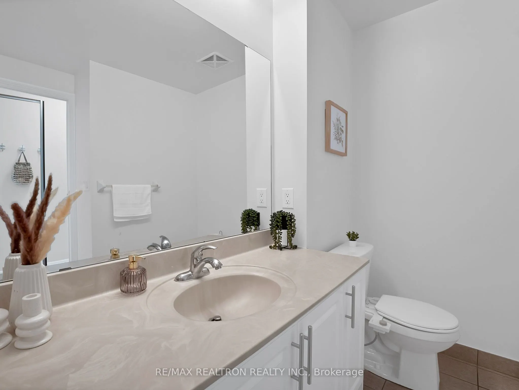 133 Wynford Drive #707