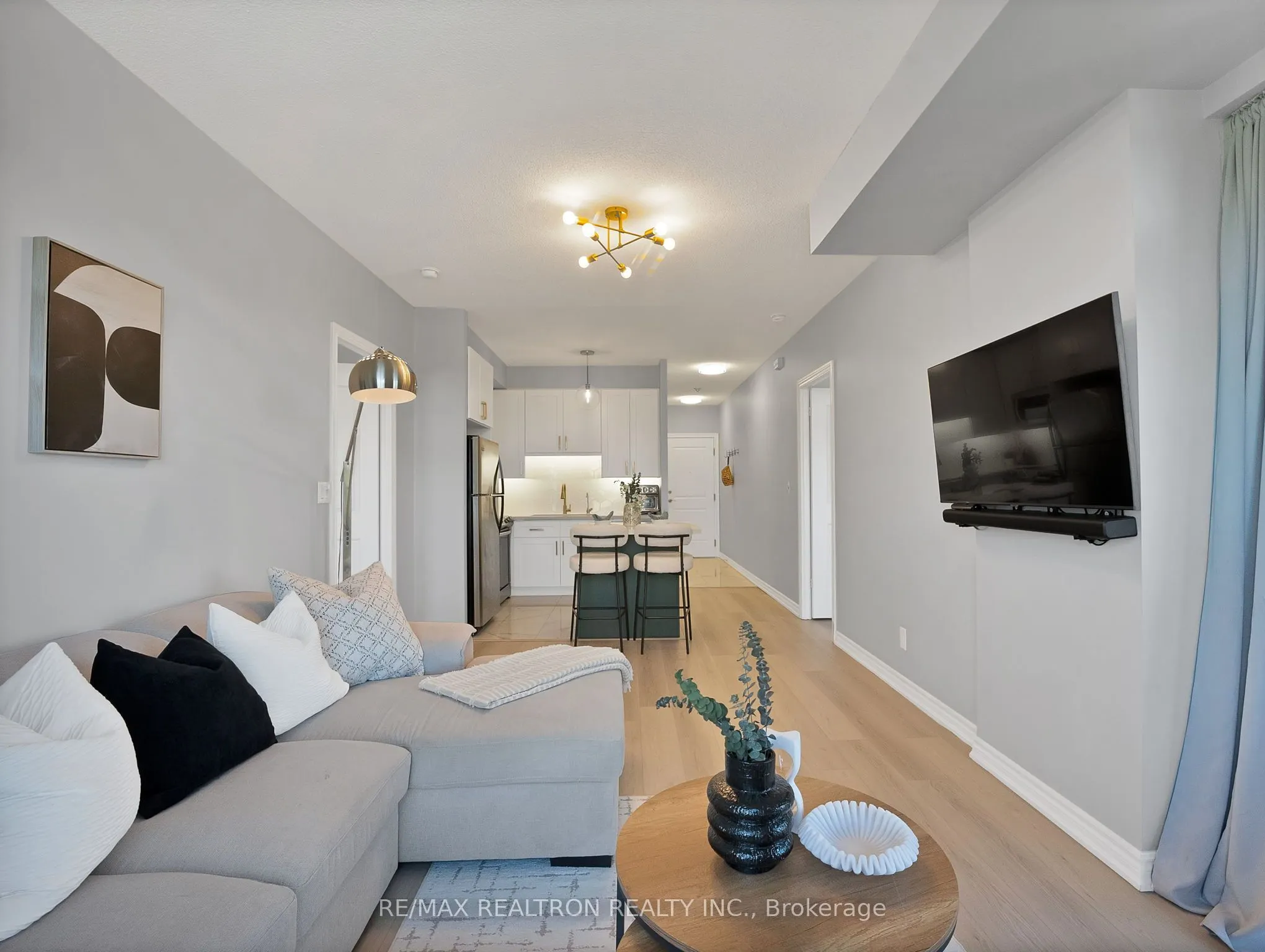 133 Wynford Drive #707