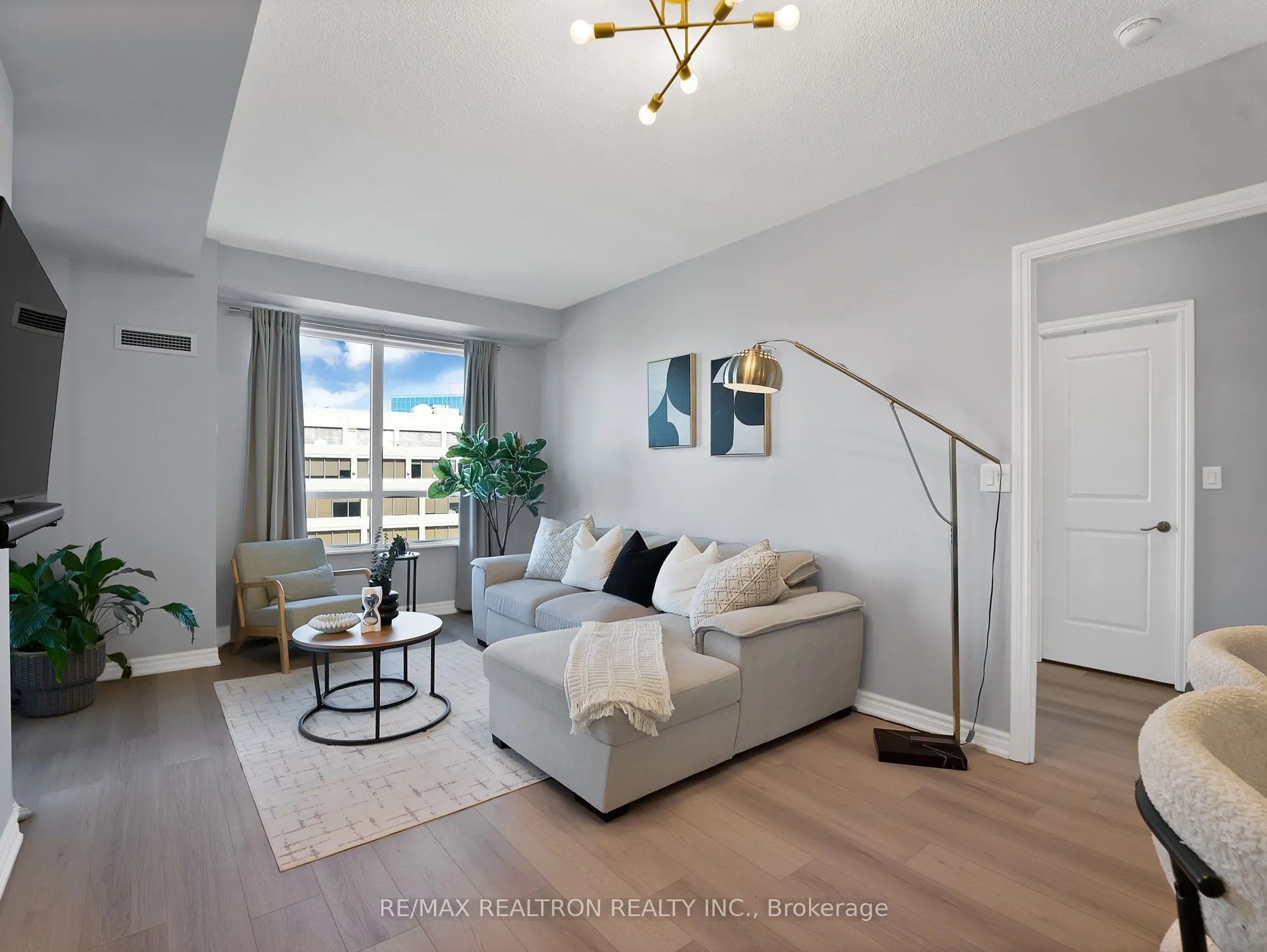 133 Wynford Drive #707