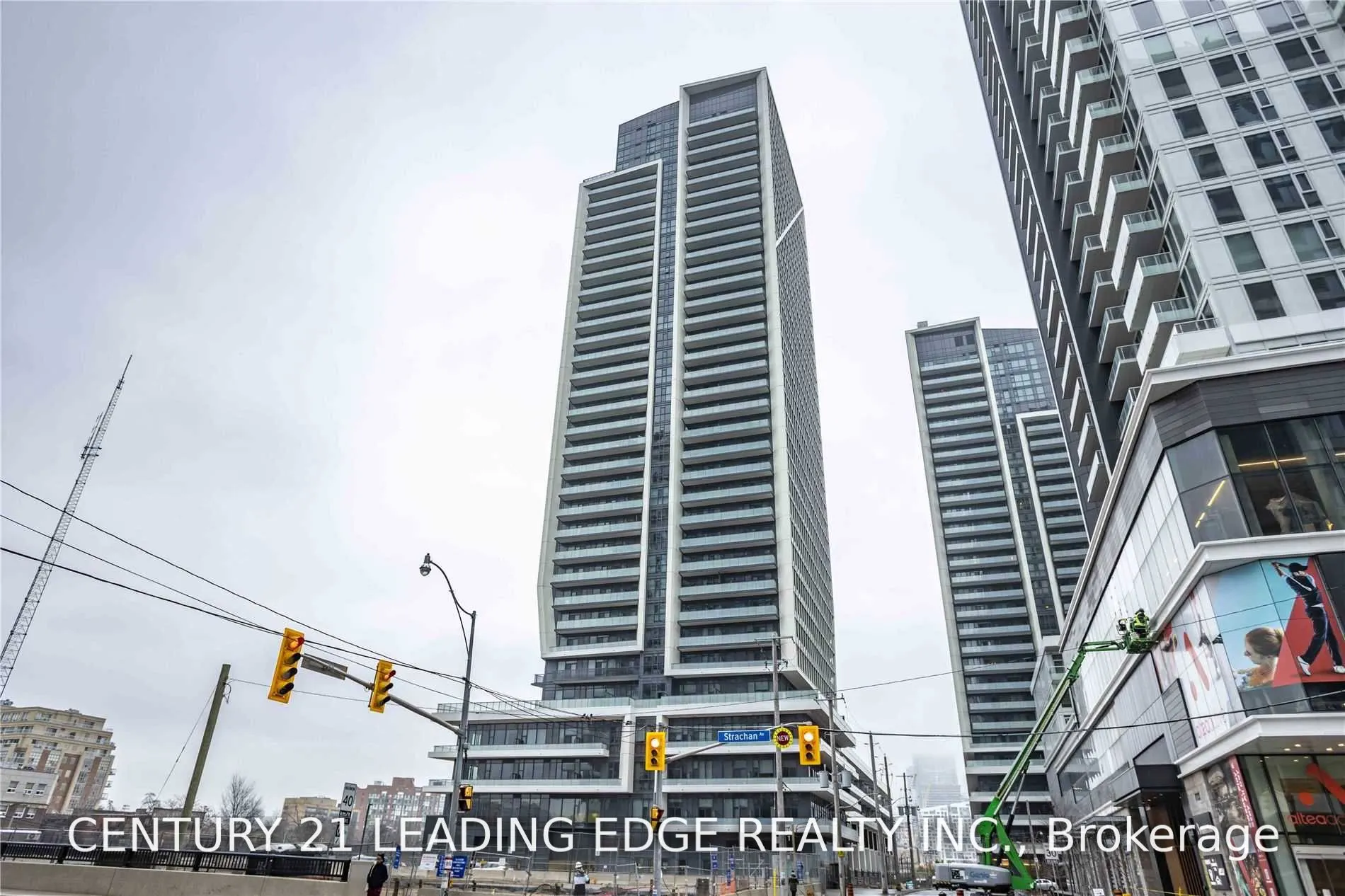 50 Ordnance Street #307