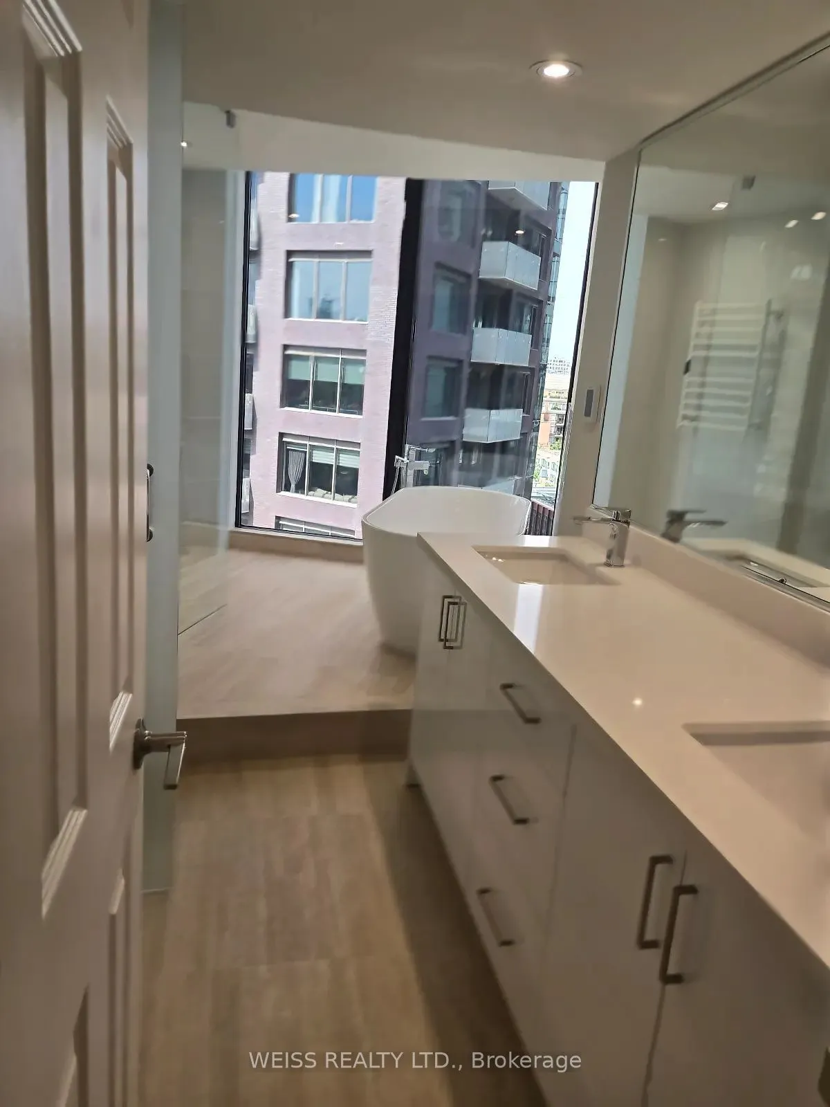 1331 Bay Street SE #904