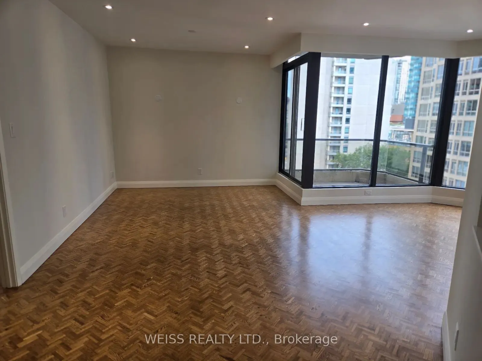 1331 Bay Street SE #904
