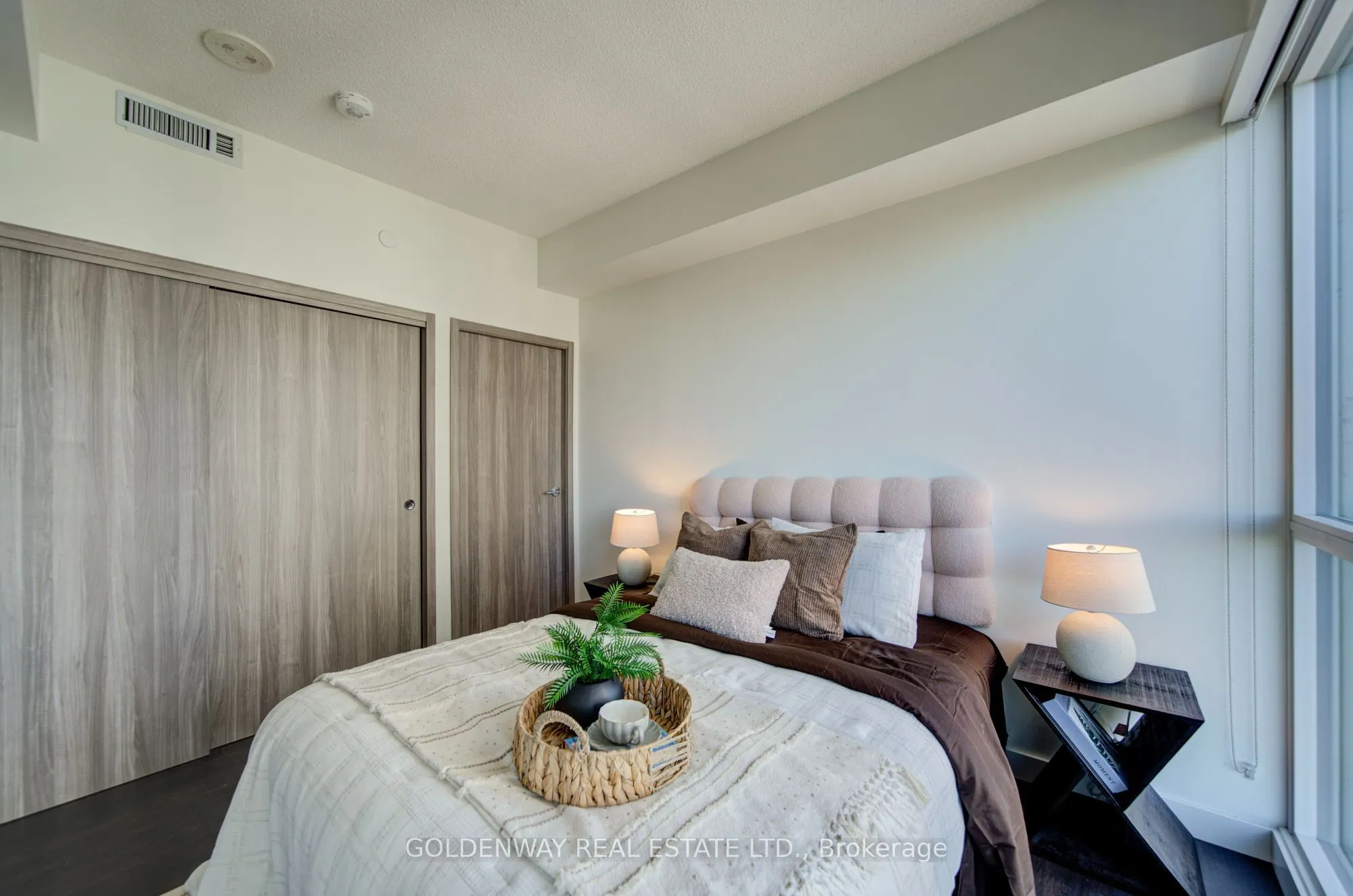 85 McMahon Drive #2109