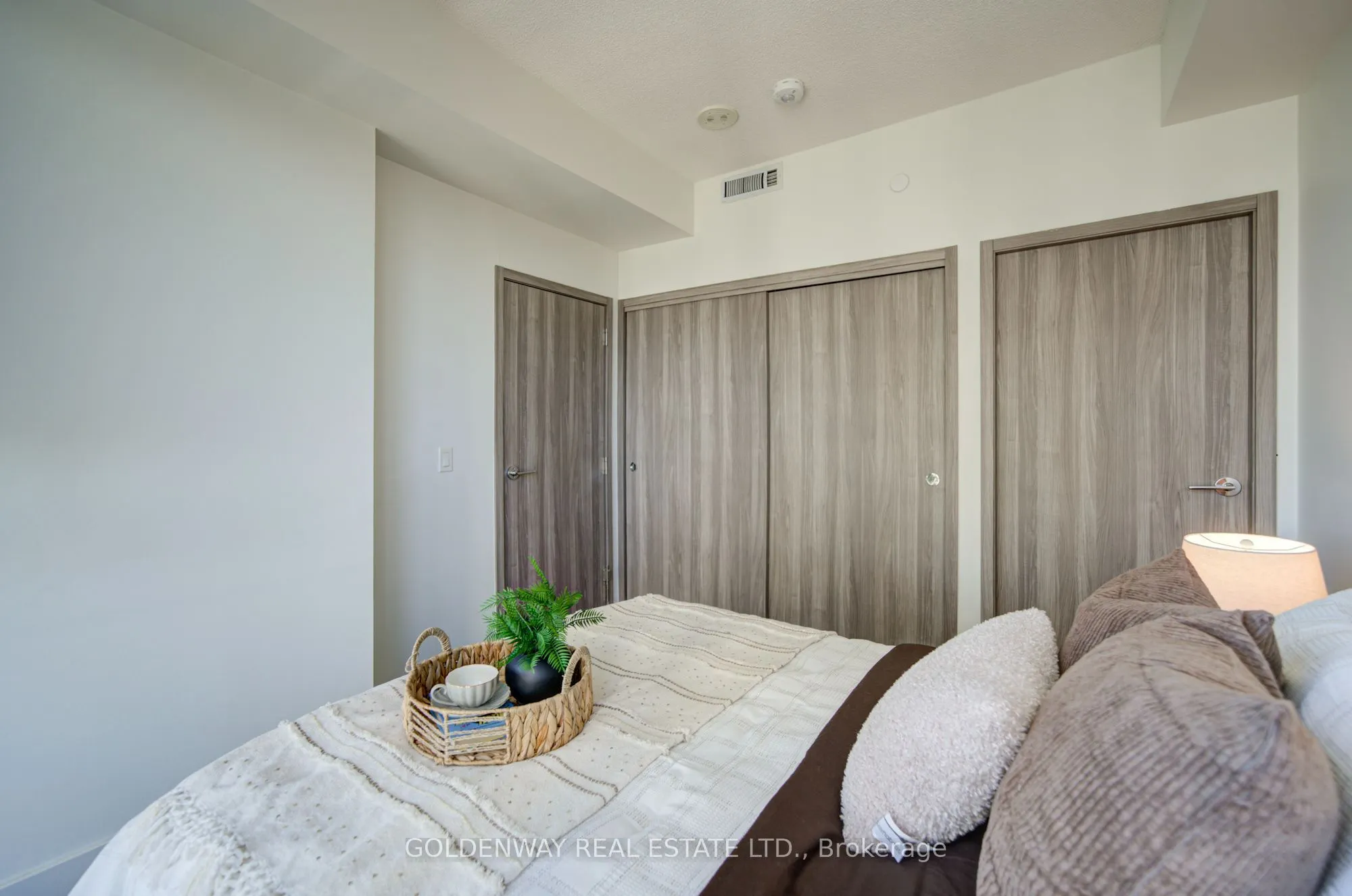 85 McMahon Drive #2109