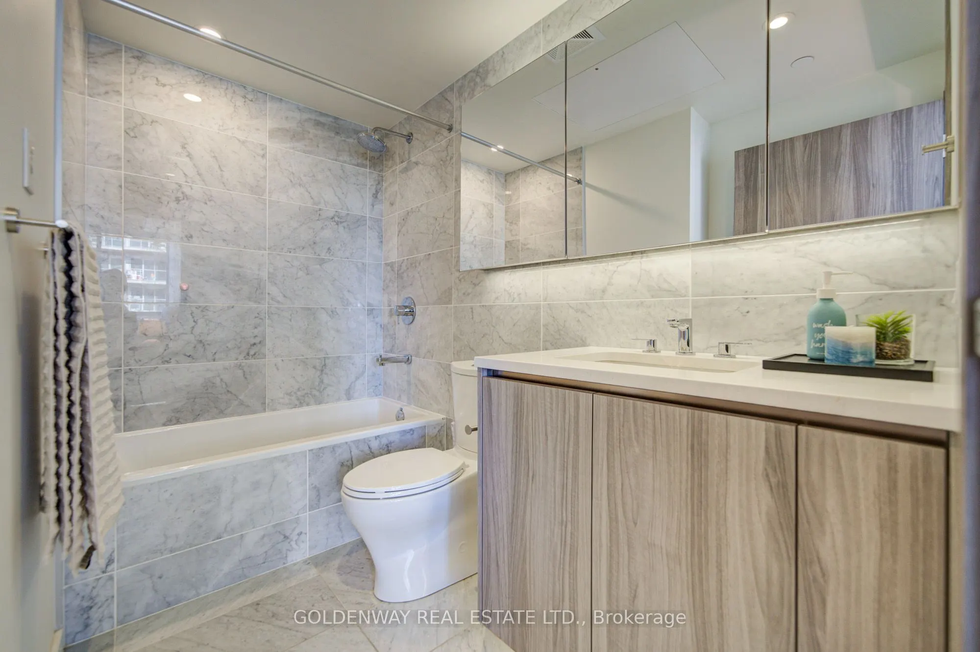 85 McMahon Drive #2109
