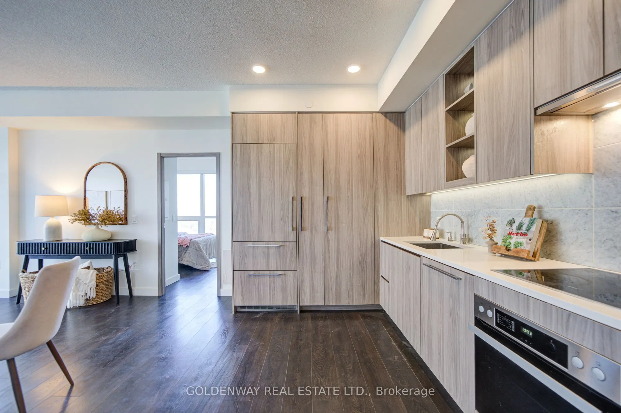 85 McMahon Drive #2109