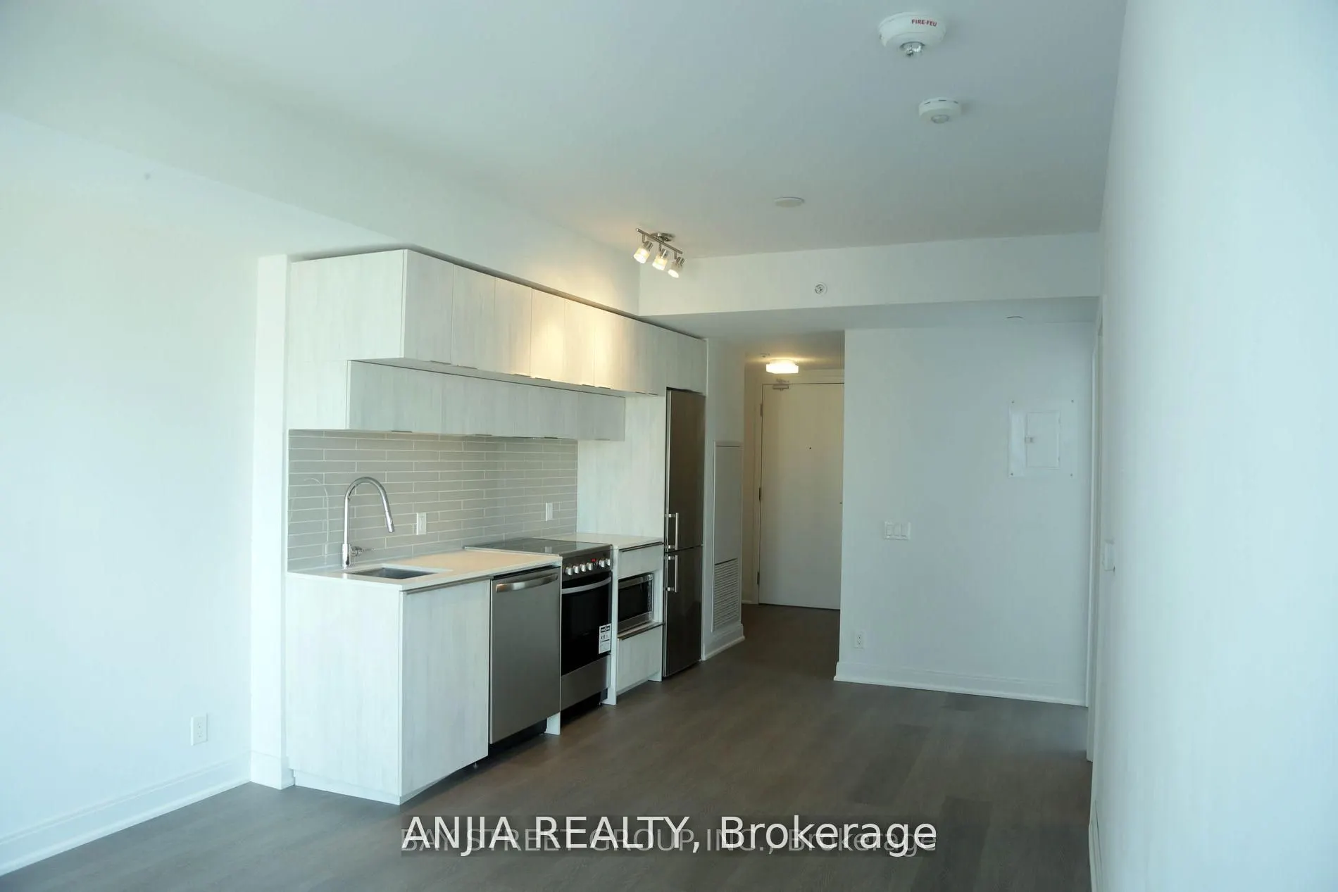 181 Dundas Street E #2711-1BR