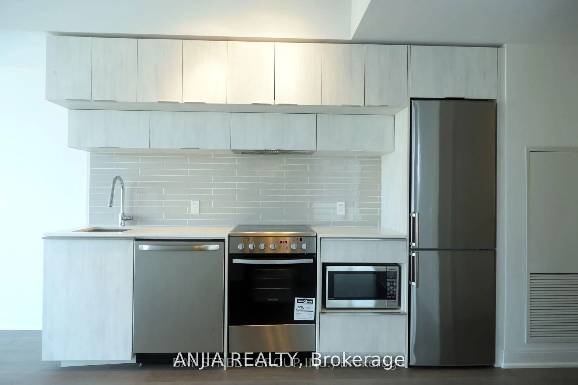 181 Dundas Street E #2711-1BR