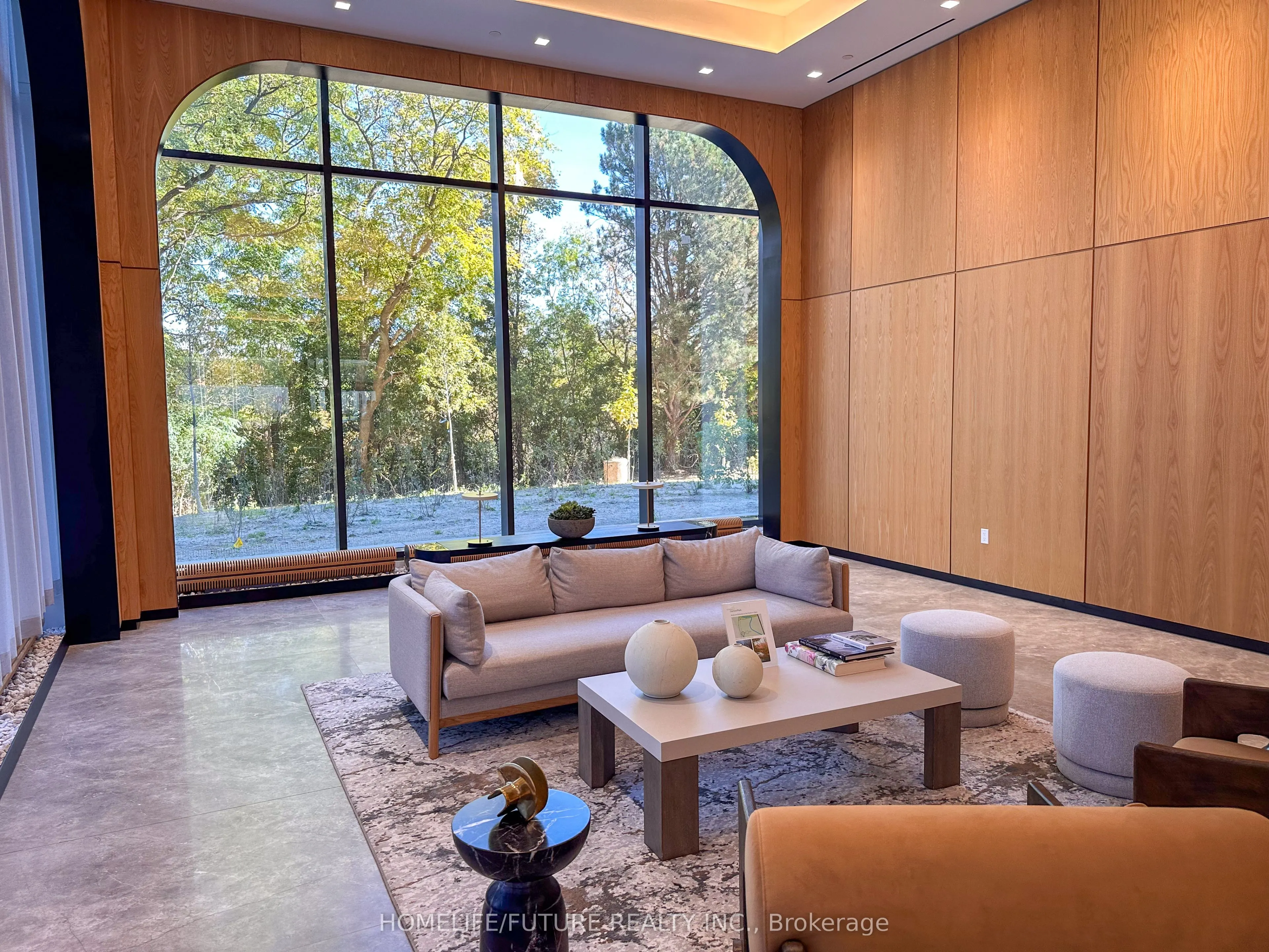 29 Green Trail #1807