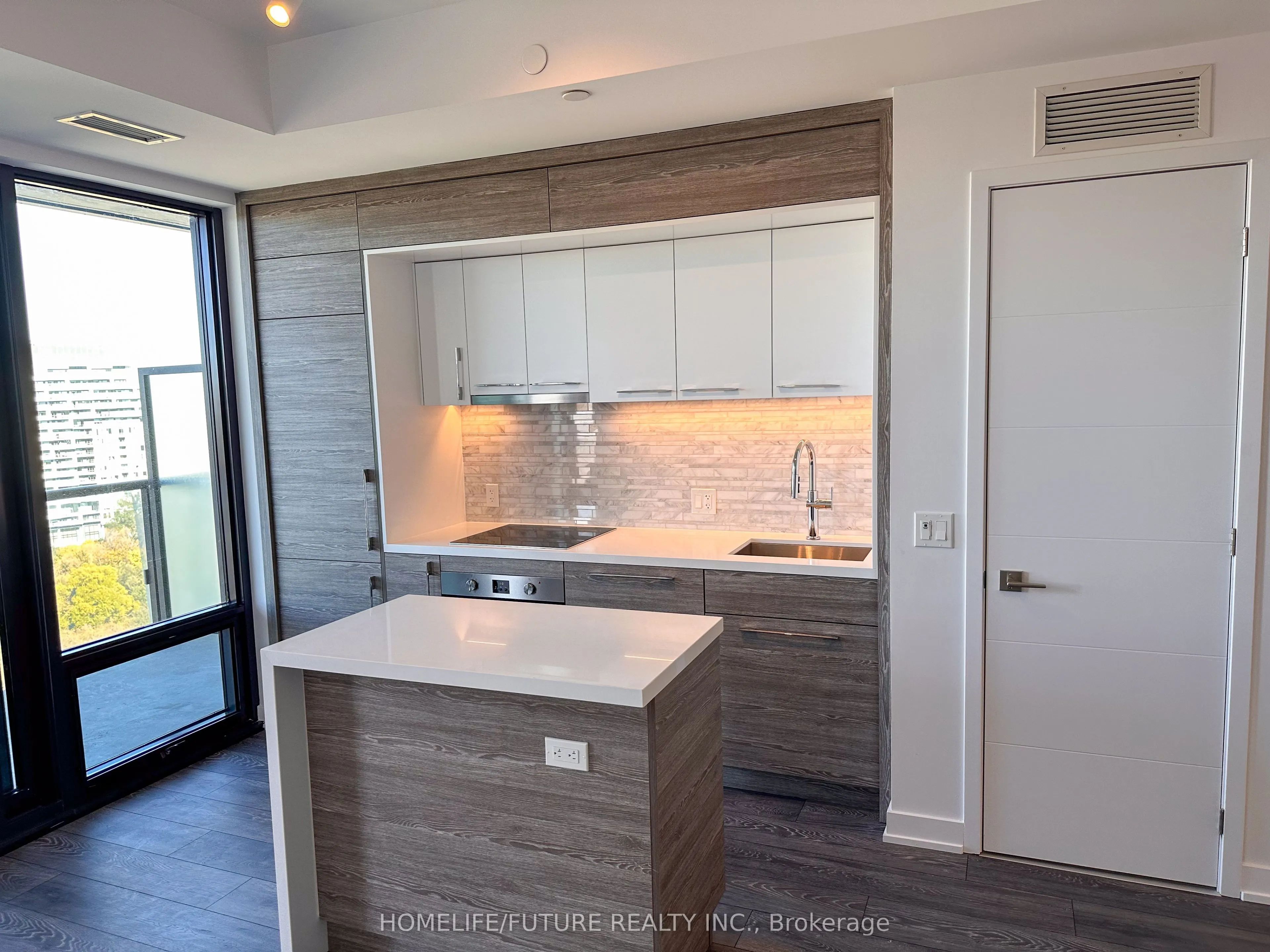 29 Green Trail #1807