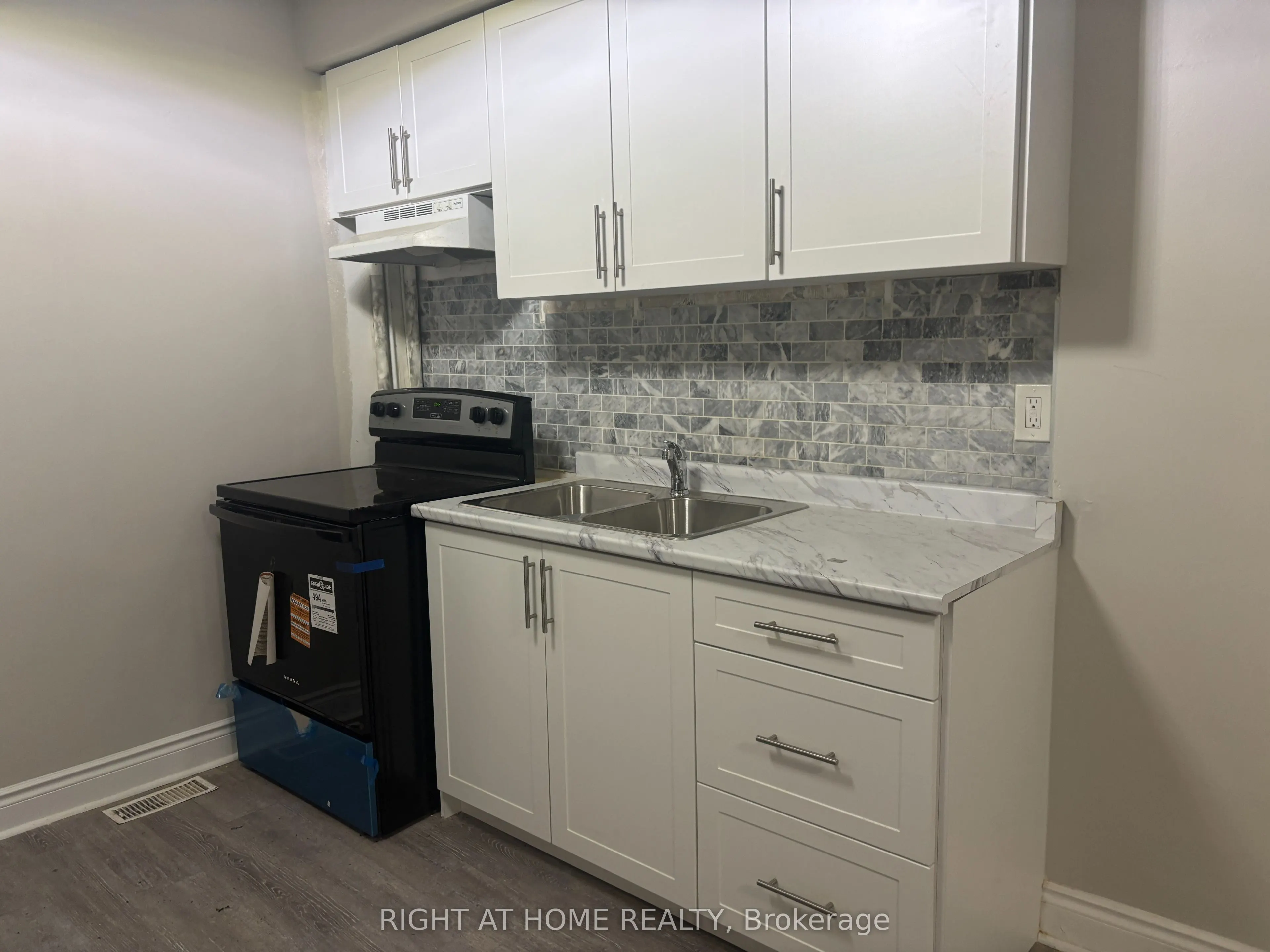 511 Oakwood Avenue #Main