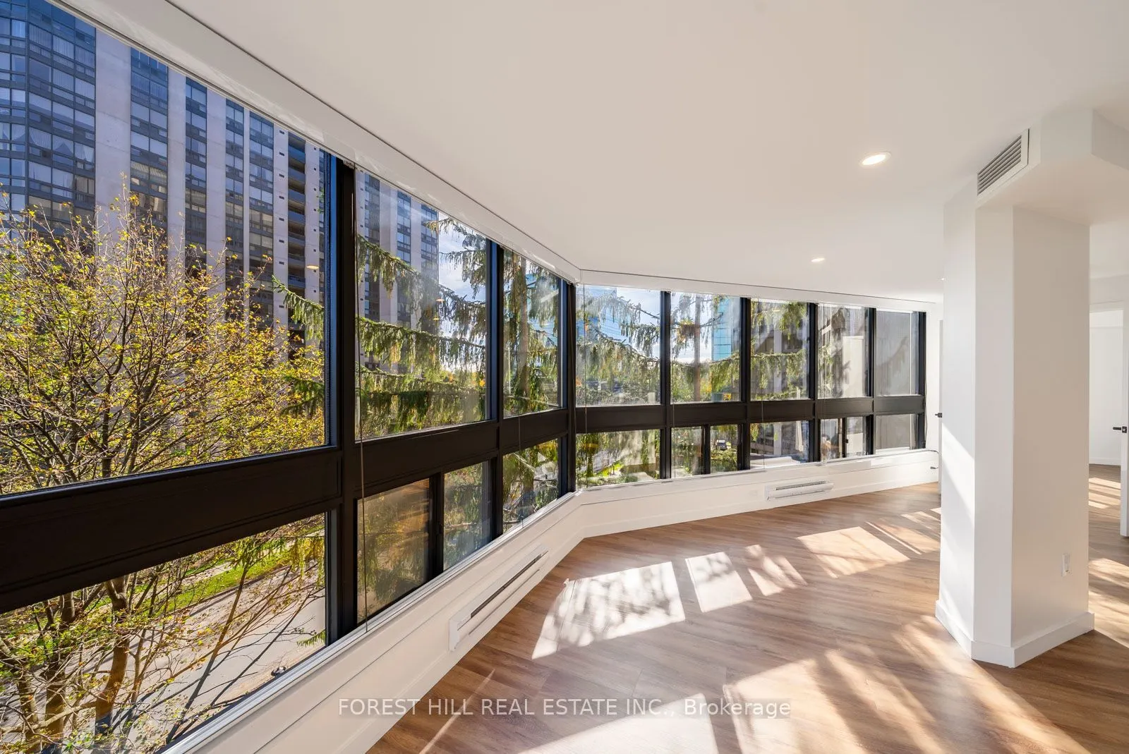 10 Kenneth Avenue #509