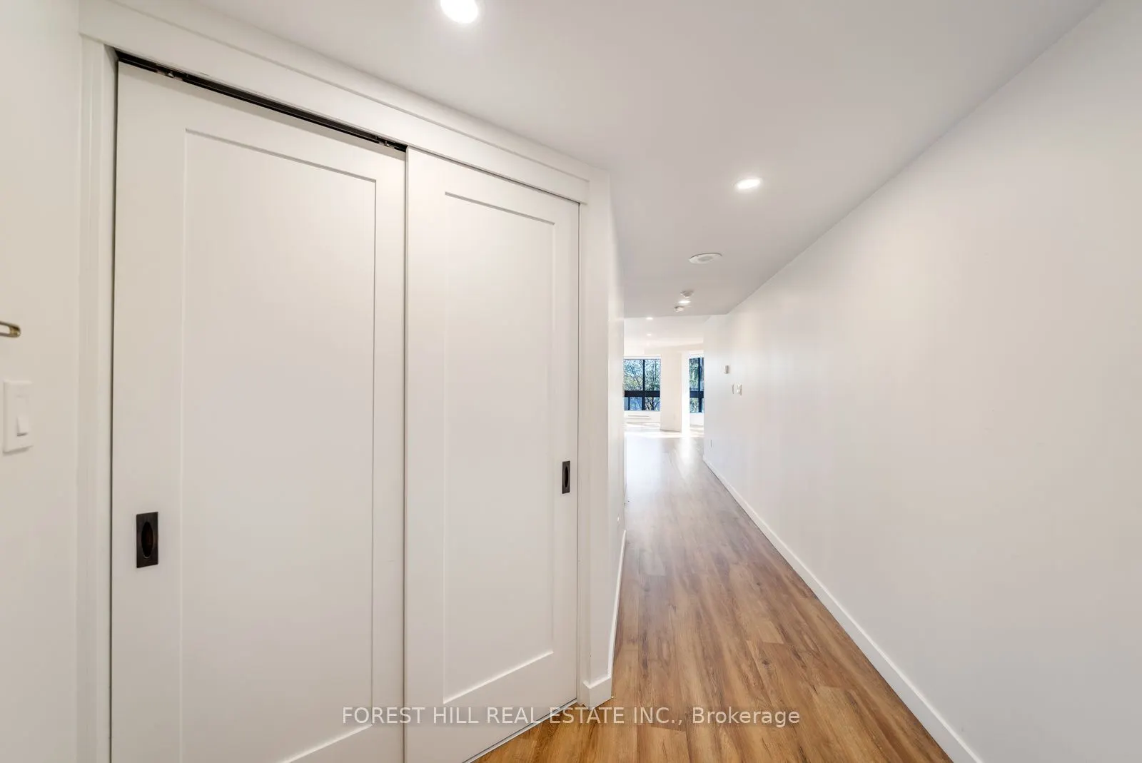 10 Kenneth Avenue #509