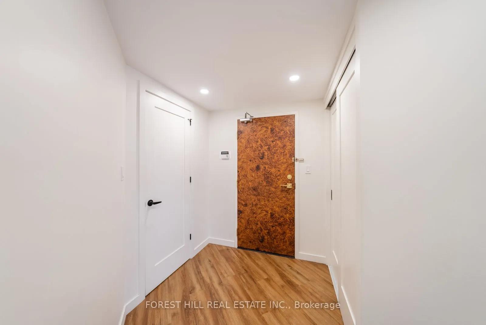 10 Kenneth Avenue #509