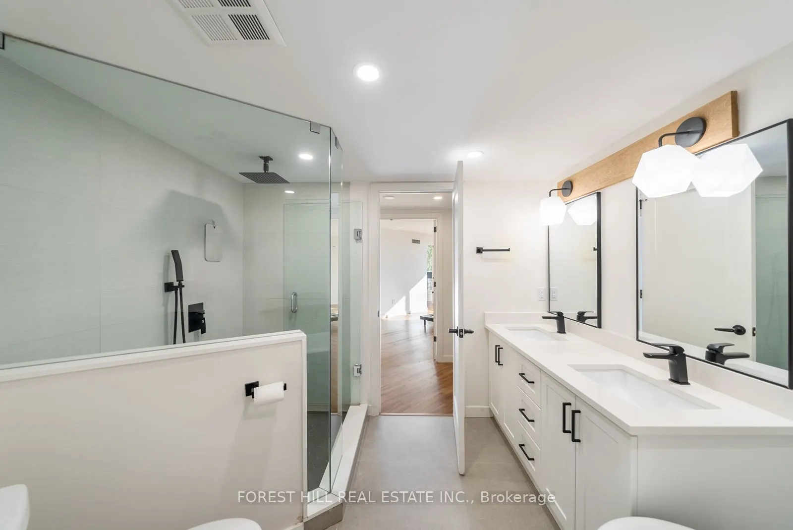 10 Kenneth Avenue #509