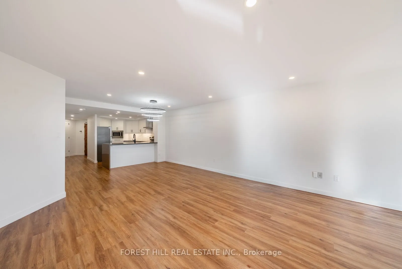 10 Kenneth Avenue #509