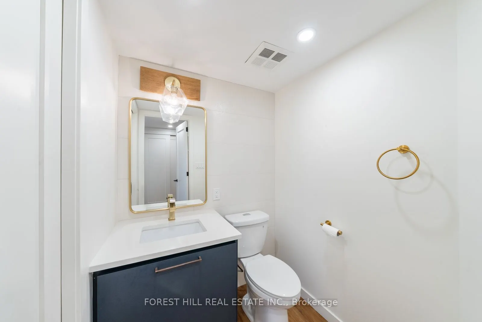 10 Kenneth Avenue #509