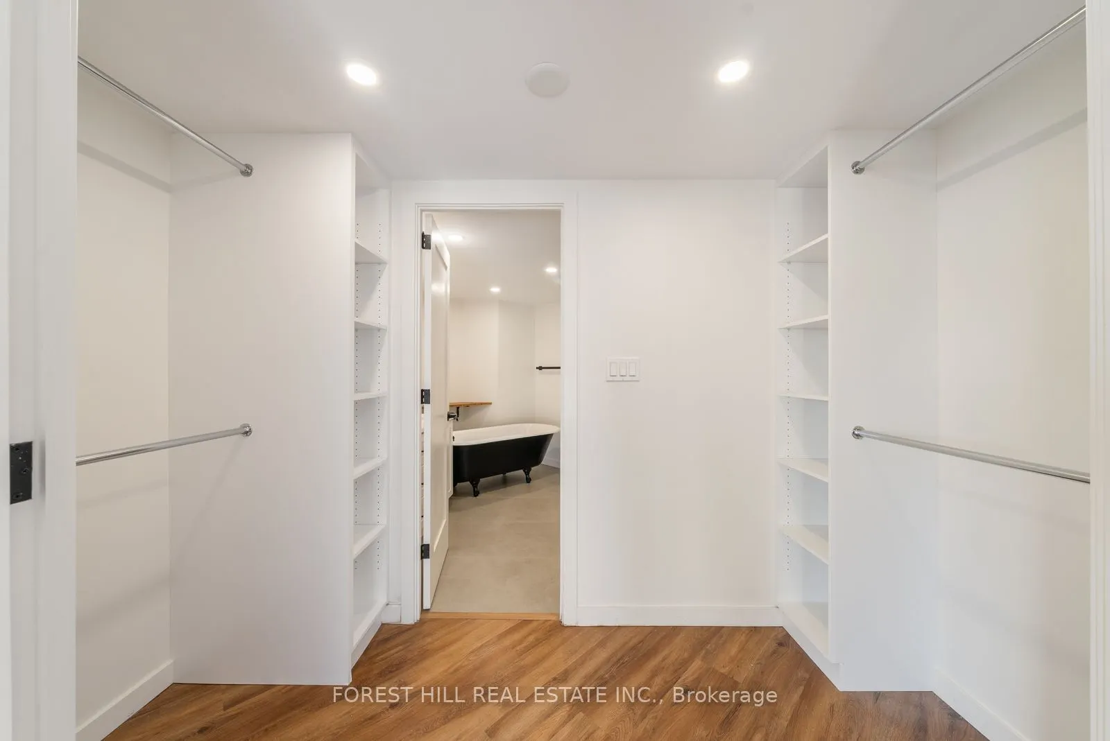 10 Kenneth Avenue #509