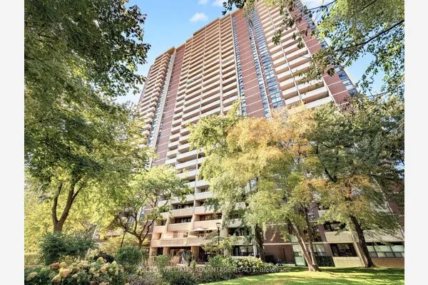 40 Homewood Avenue #807
