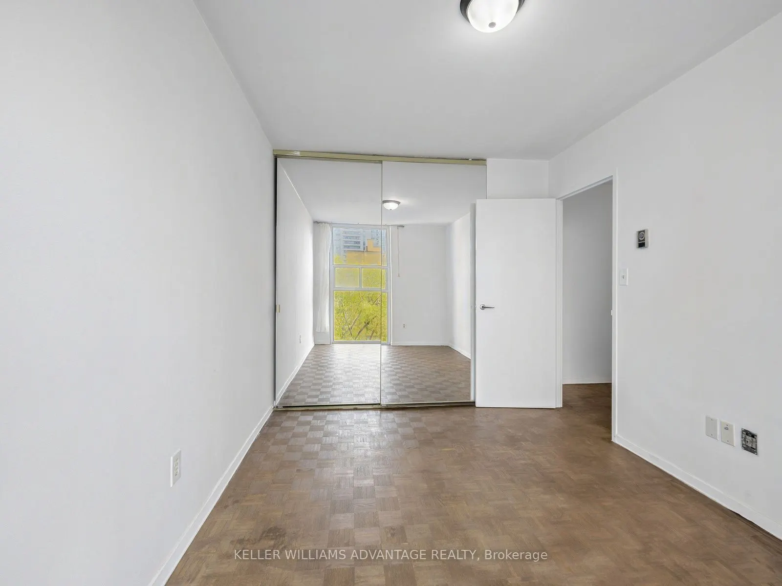 40 Homewood Avenue #807