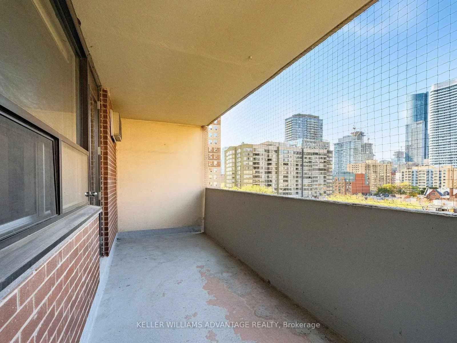 40 Homewood Avenue #807