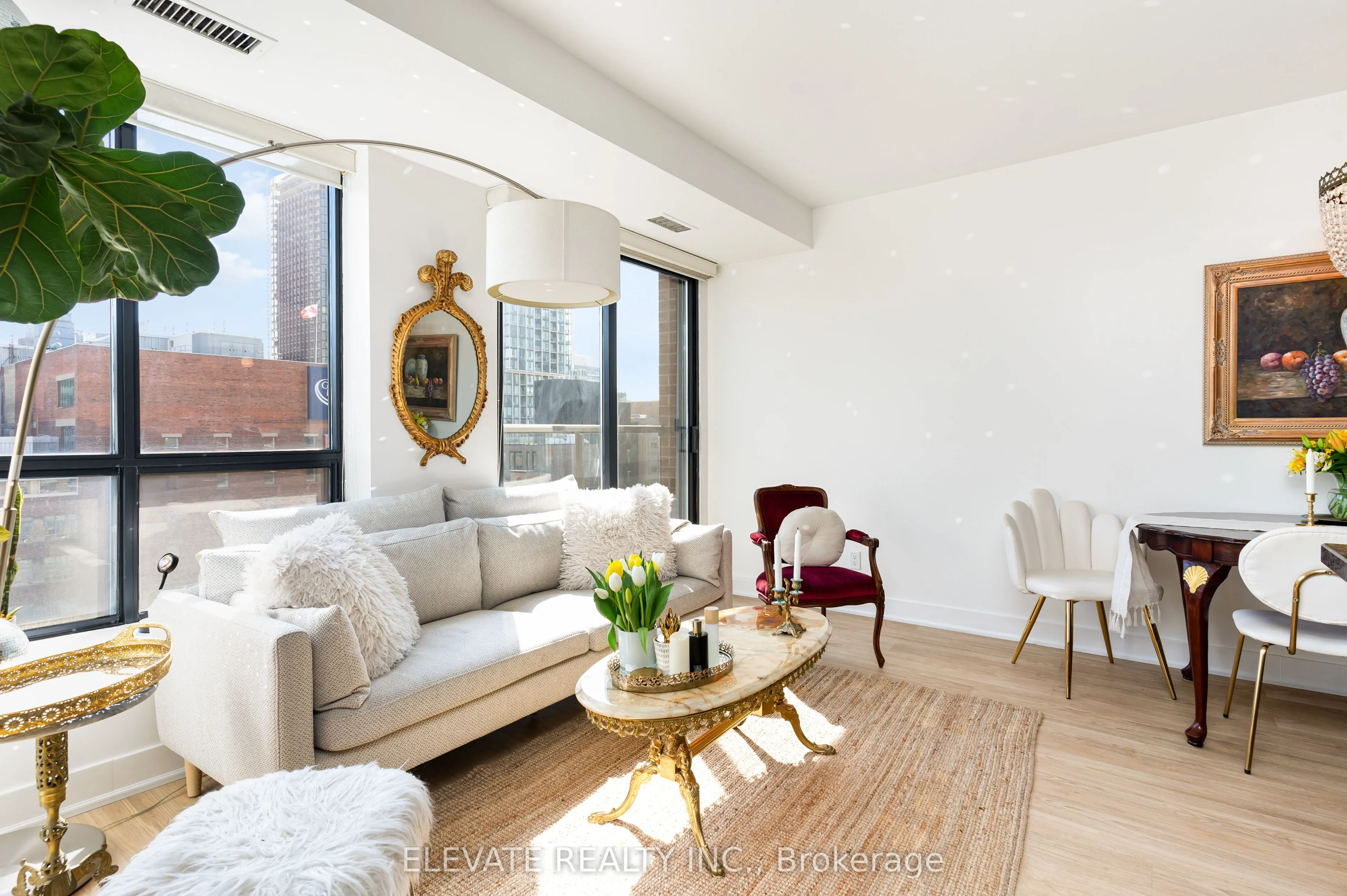 168 King Street E #802