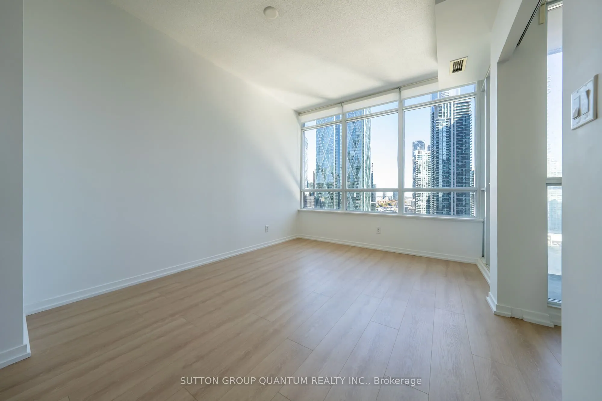 55 Bremner Boulevard #1405