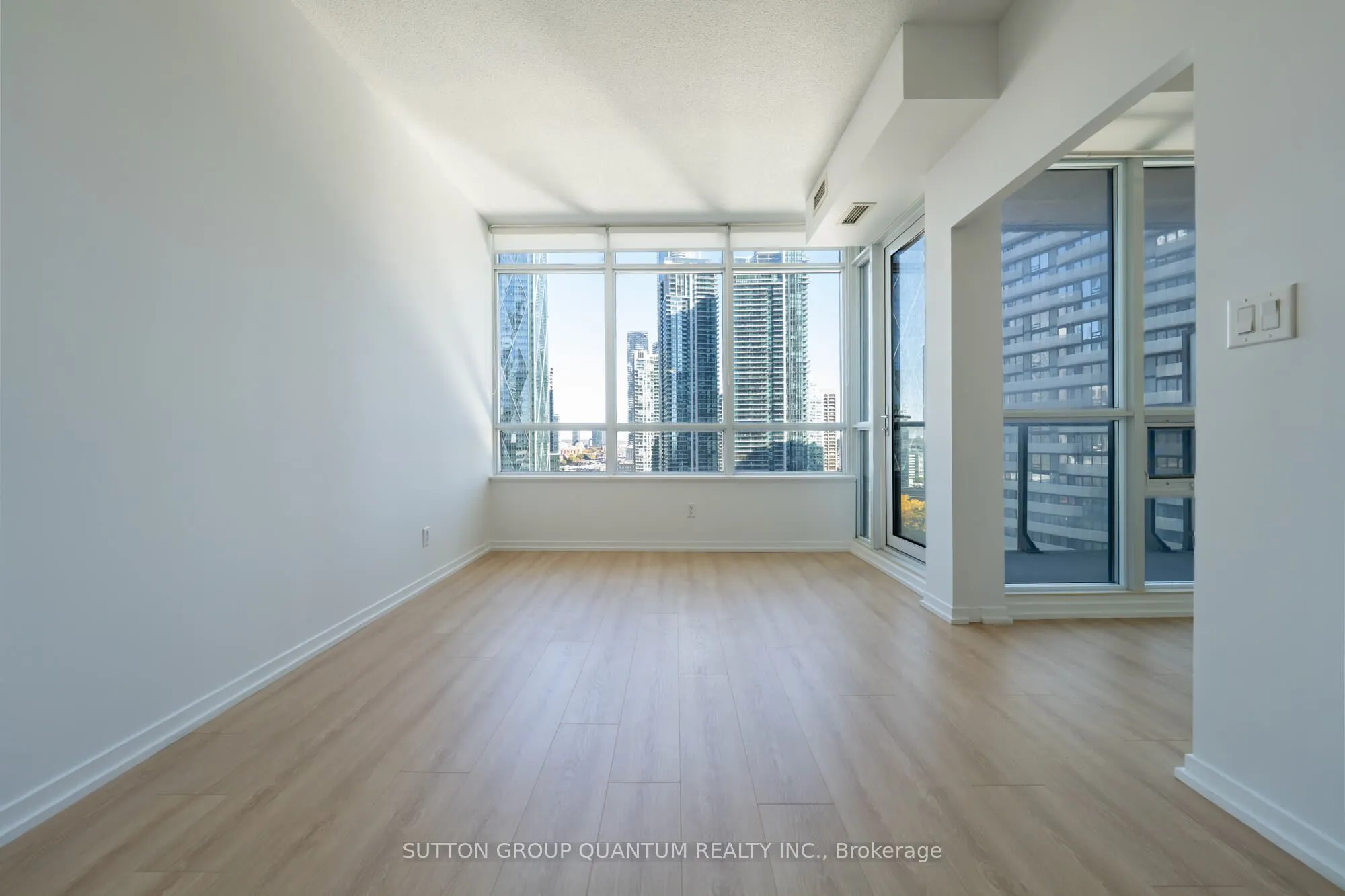 55 Bremner Boulevard #1405