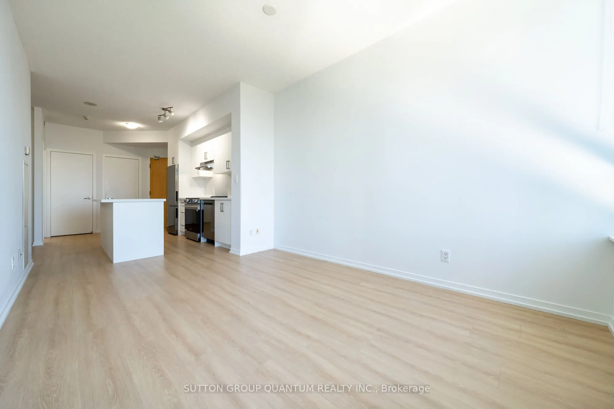 55 Bremner Boulevard #1405