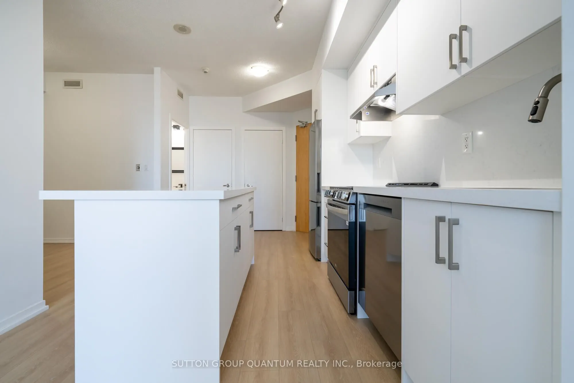 55 Bremner Boulevard #1405