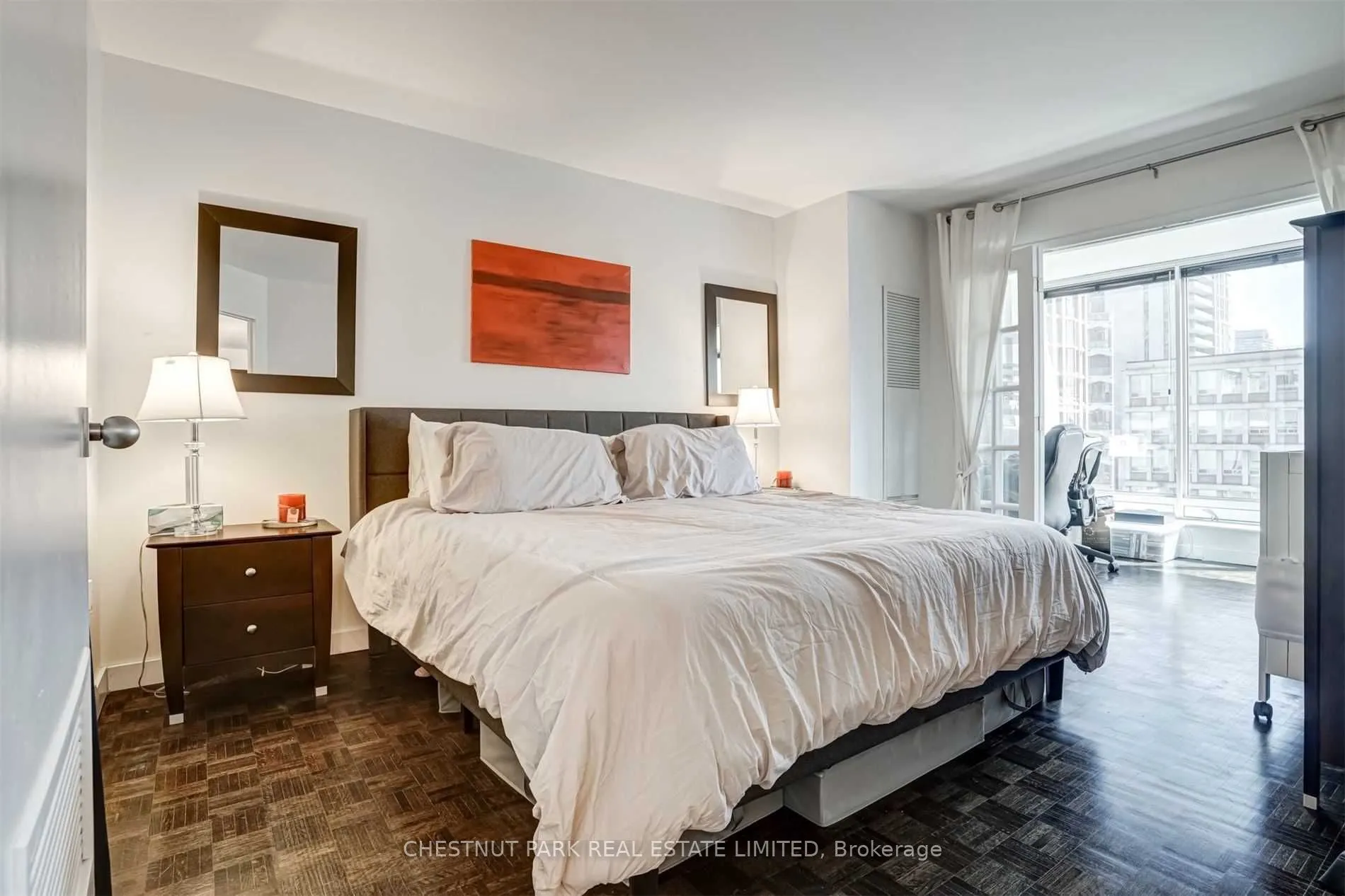 110 Bloor Street W #1206