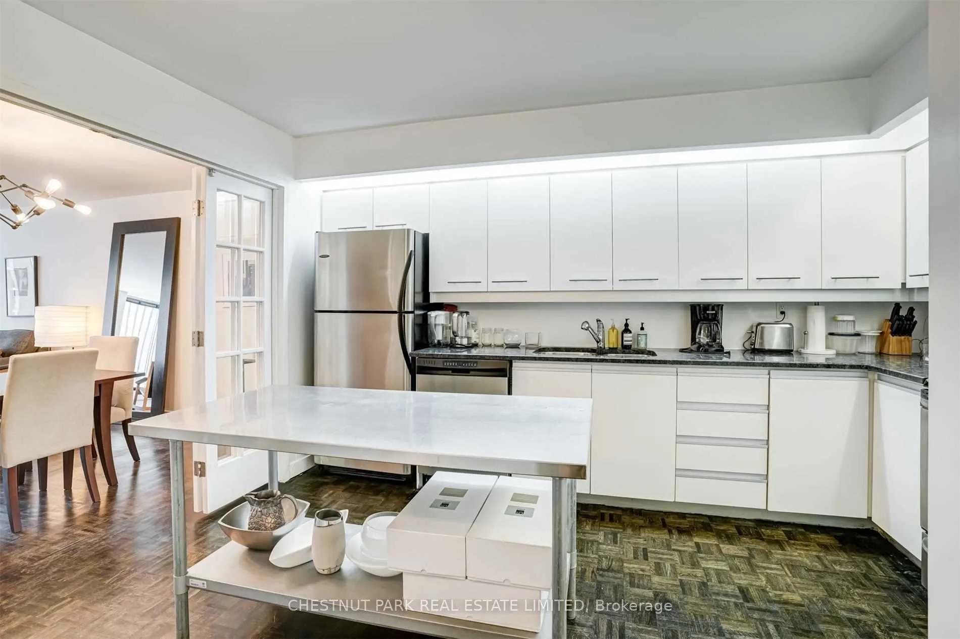 110 Bloor Street W #1206