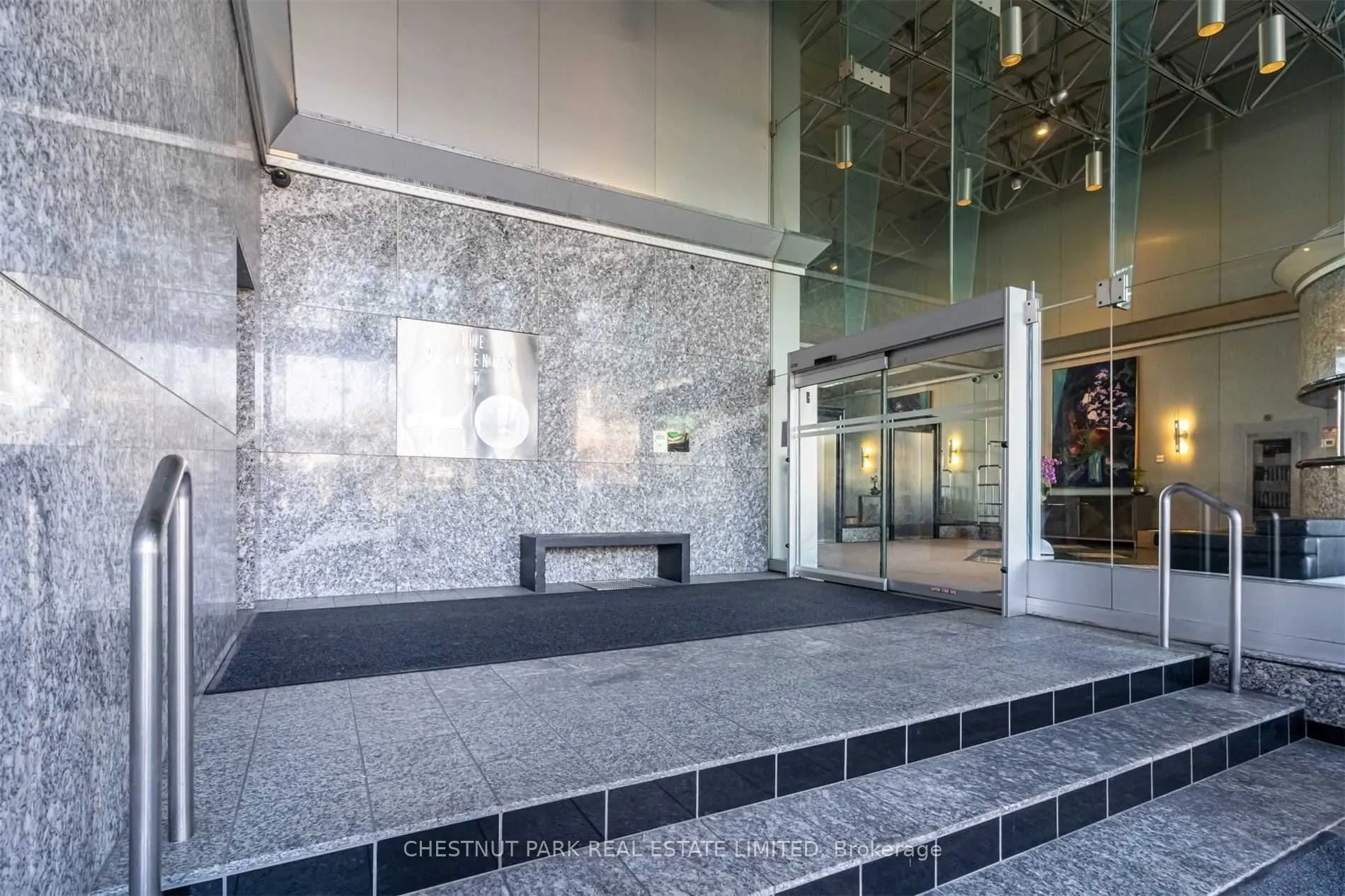 110 Bloor Street W #1206