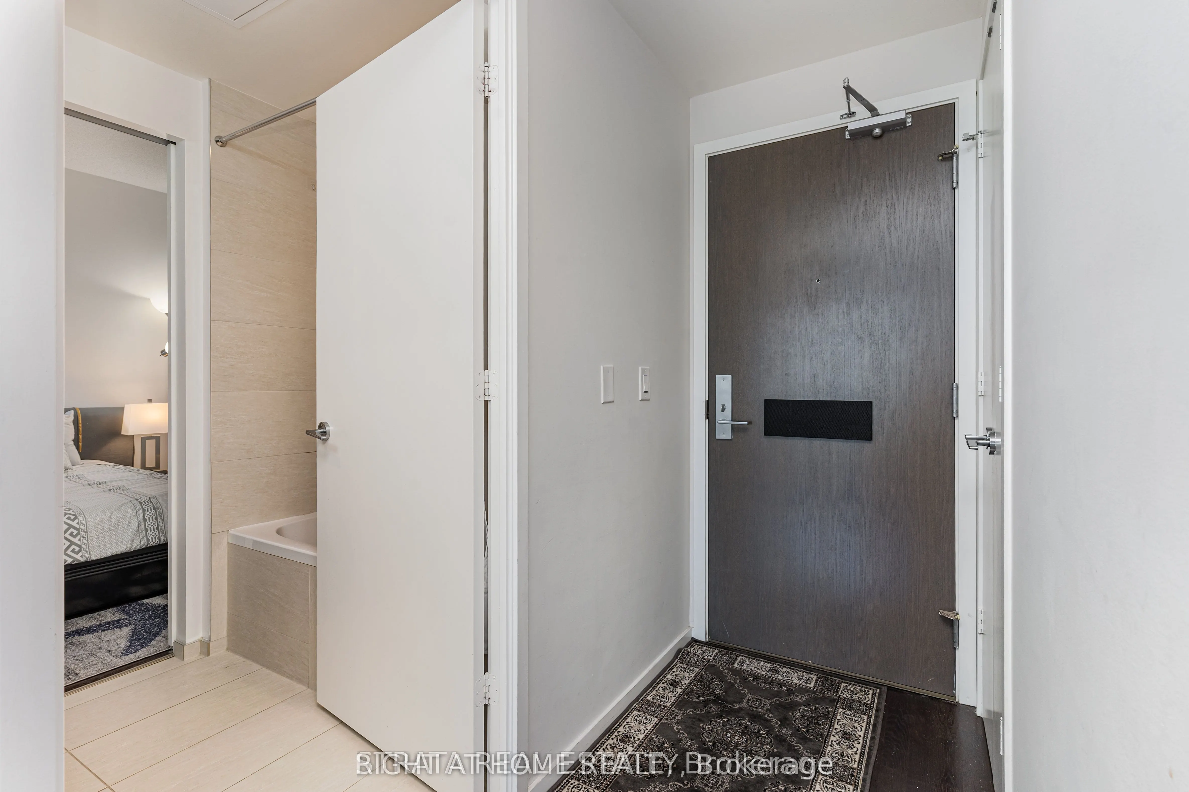101 Charles Street E #4608