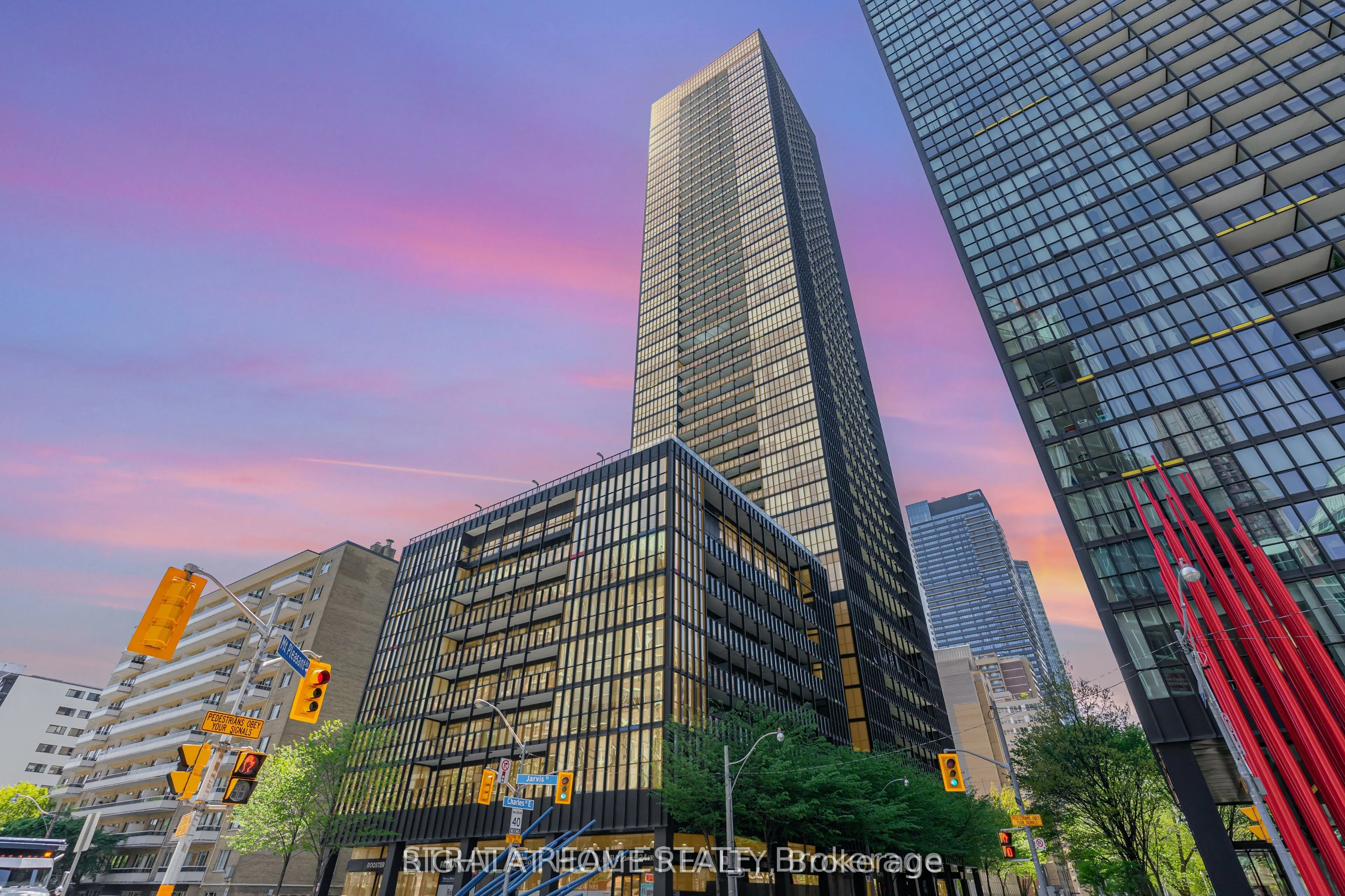 101 Charles Street E #4608