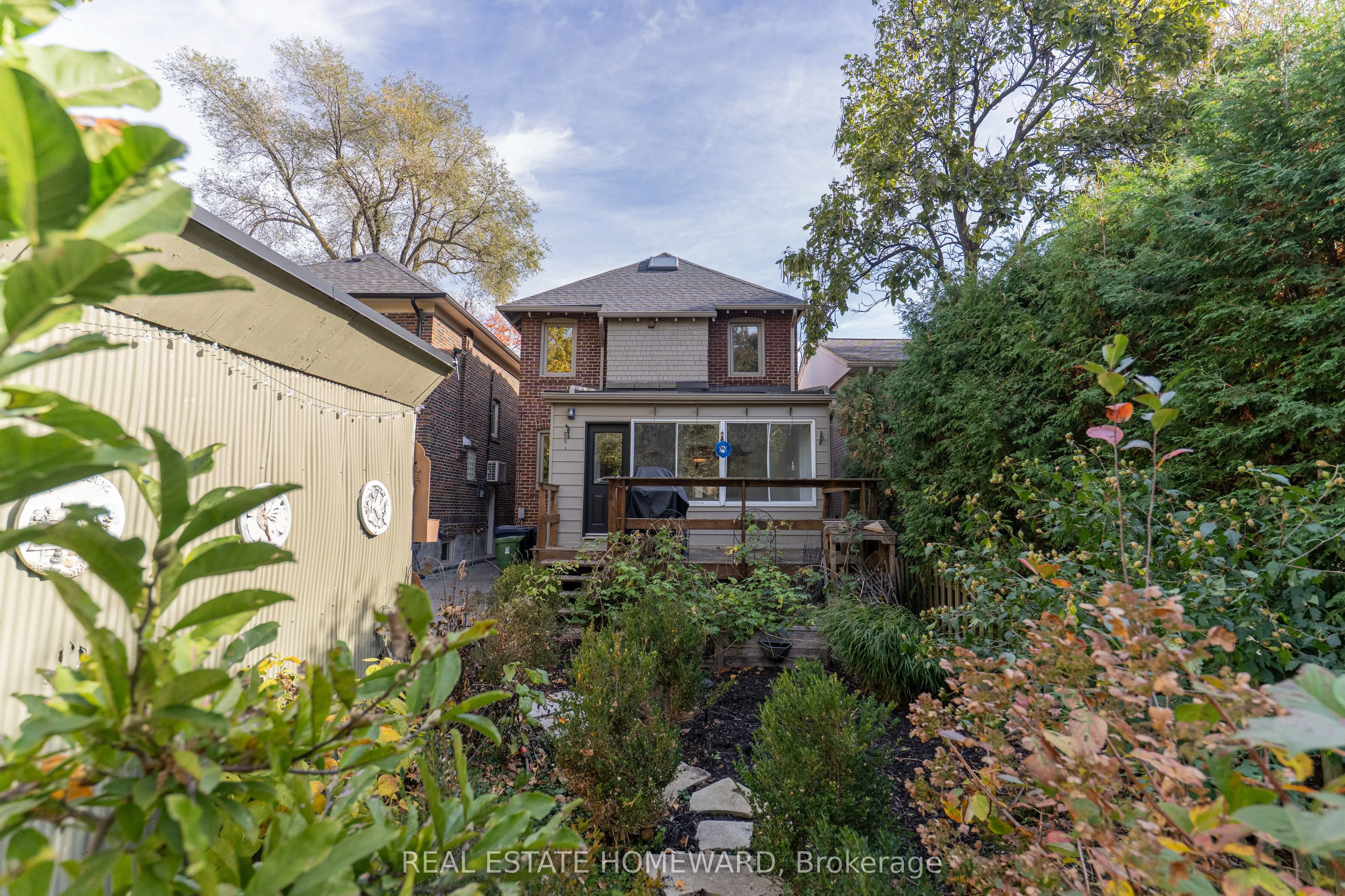 312 Rosewell Avenue
